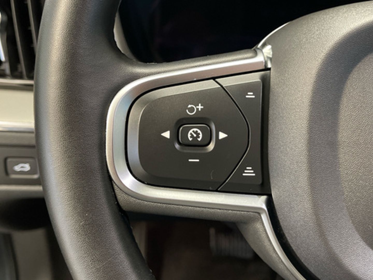Volvo XC60 B4 D Core Auto 145 kW (197 CV)