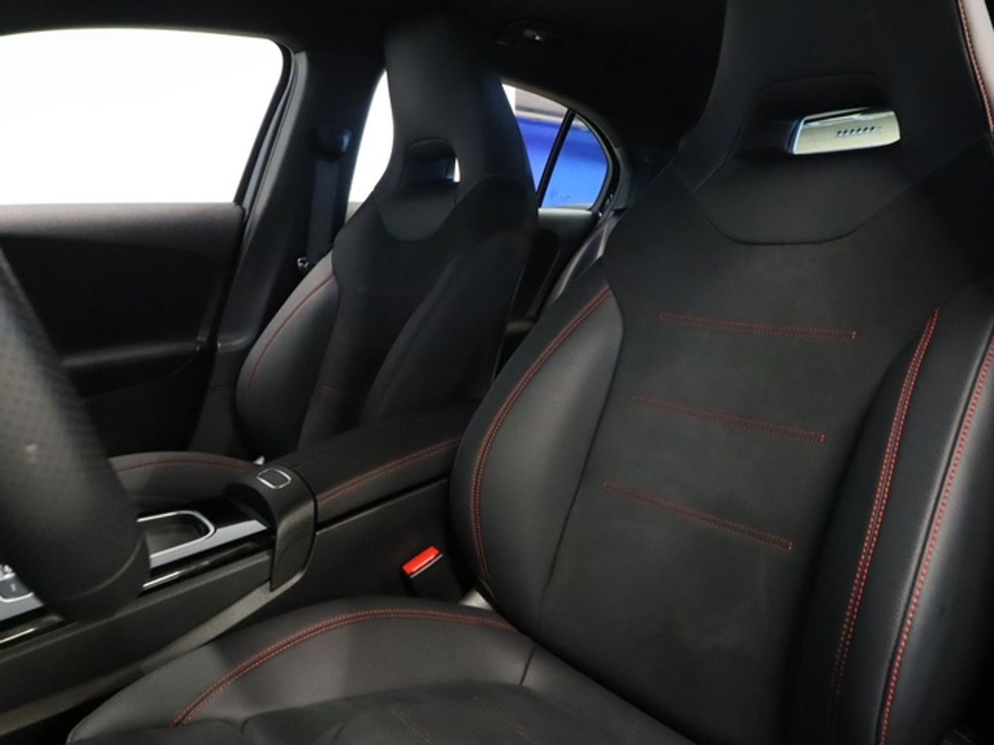 Mercedes-Benz Clase A 180 100 kW (136 CV)