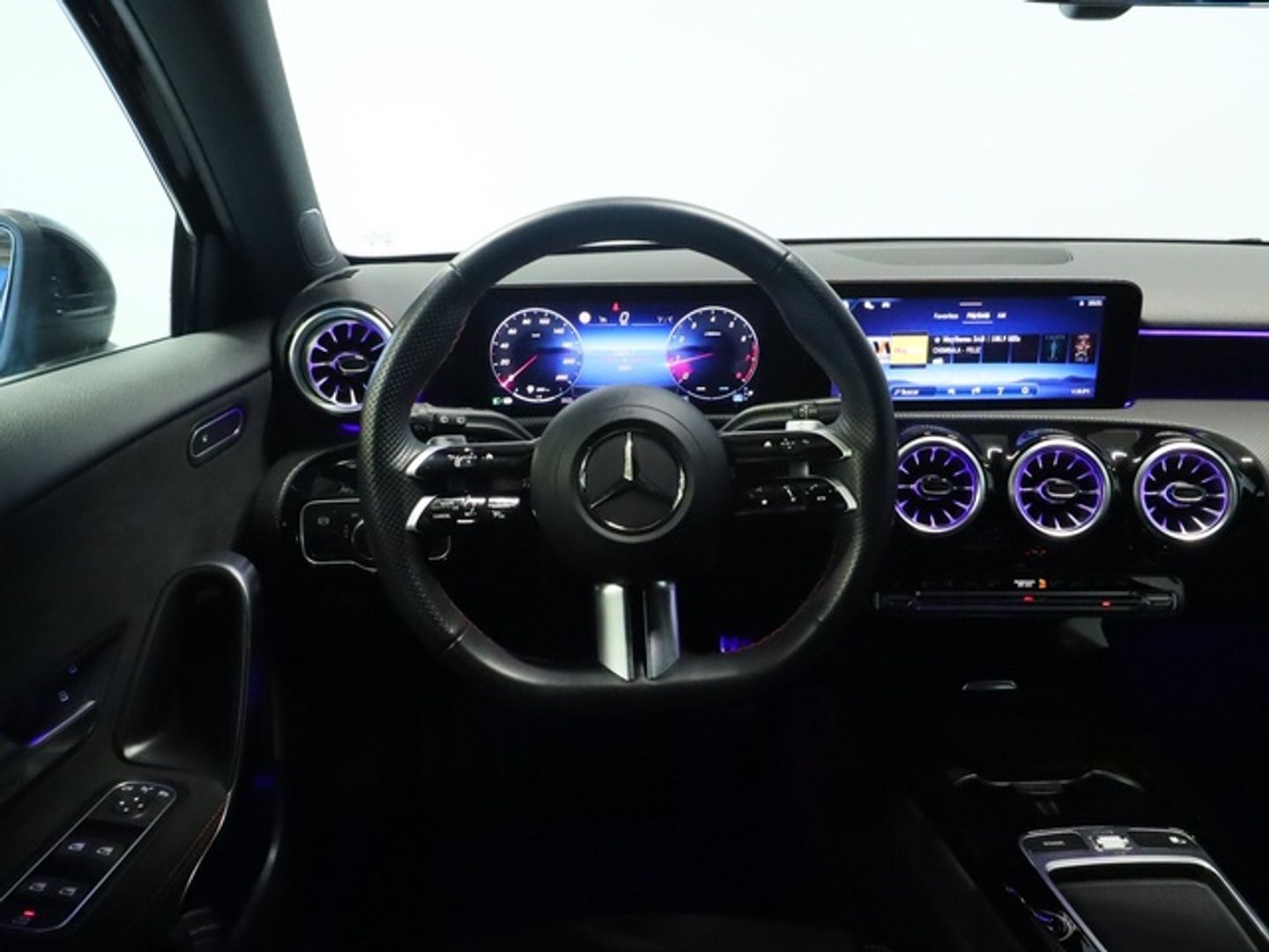 Mercedes-Benz Clase A 180 100 kW (136 CV)