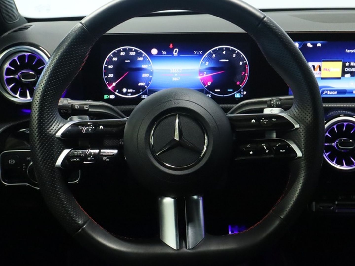 Mercedes-Benz Clase A 180 100 kW (136 CV)