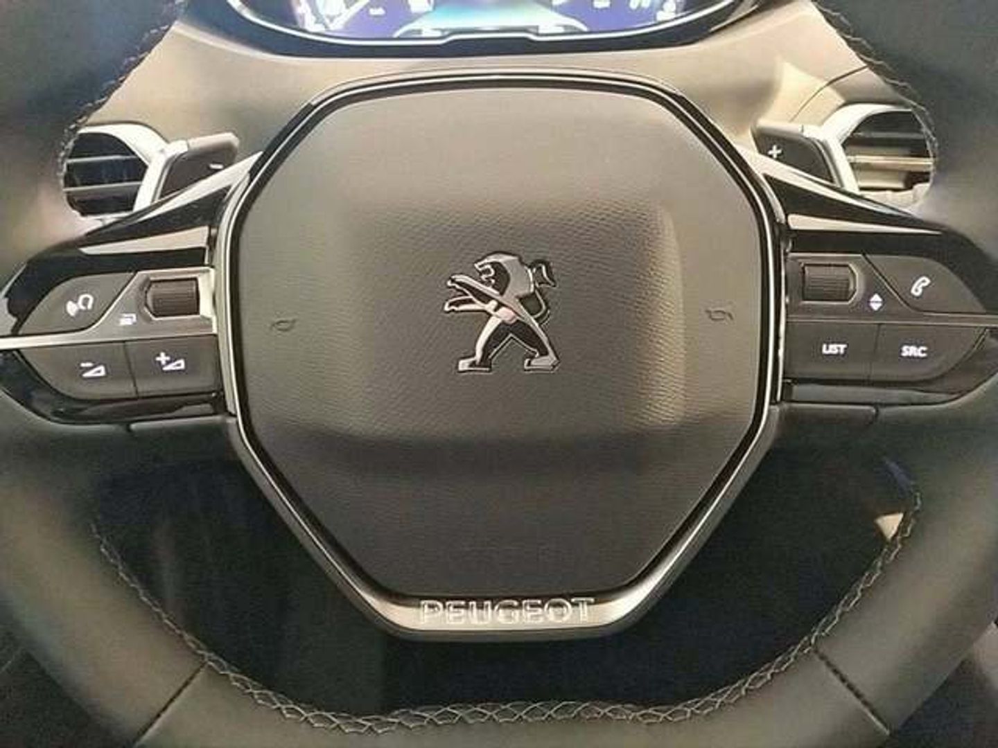 Peugeot 3008 Hybrid 225 Allure Pack e-EAT8 165 kW (225 CV)