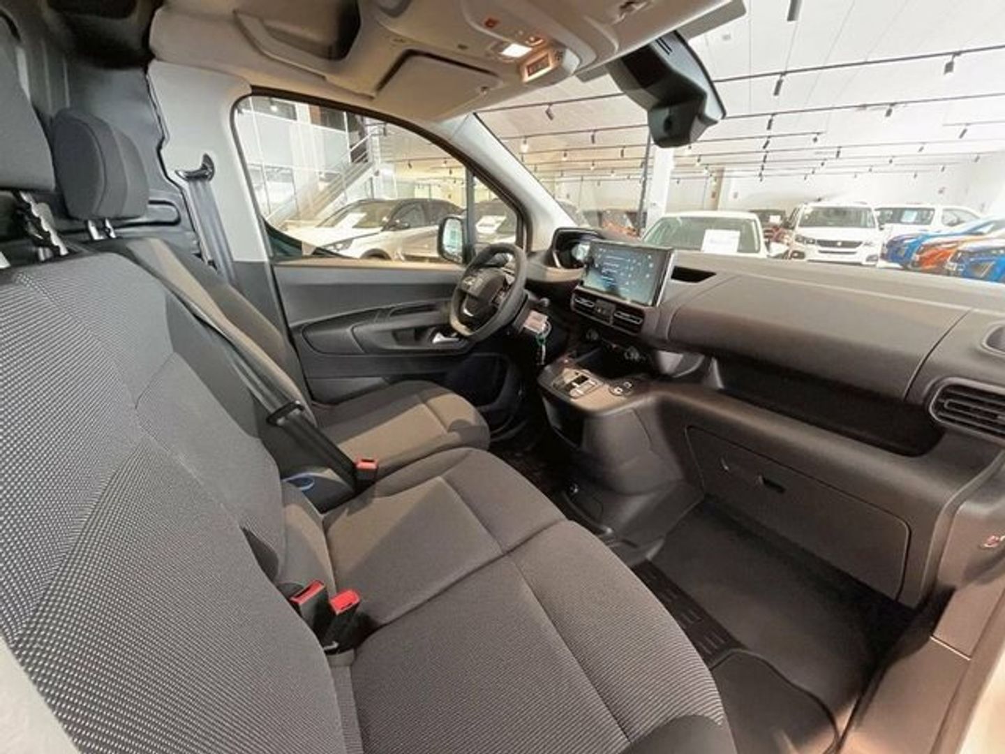 Peugeot e-Partner Electico 100 kW Standard 800kg 100 kW (136 CV)