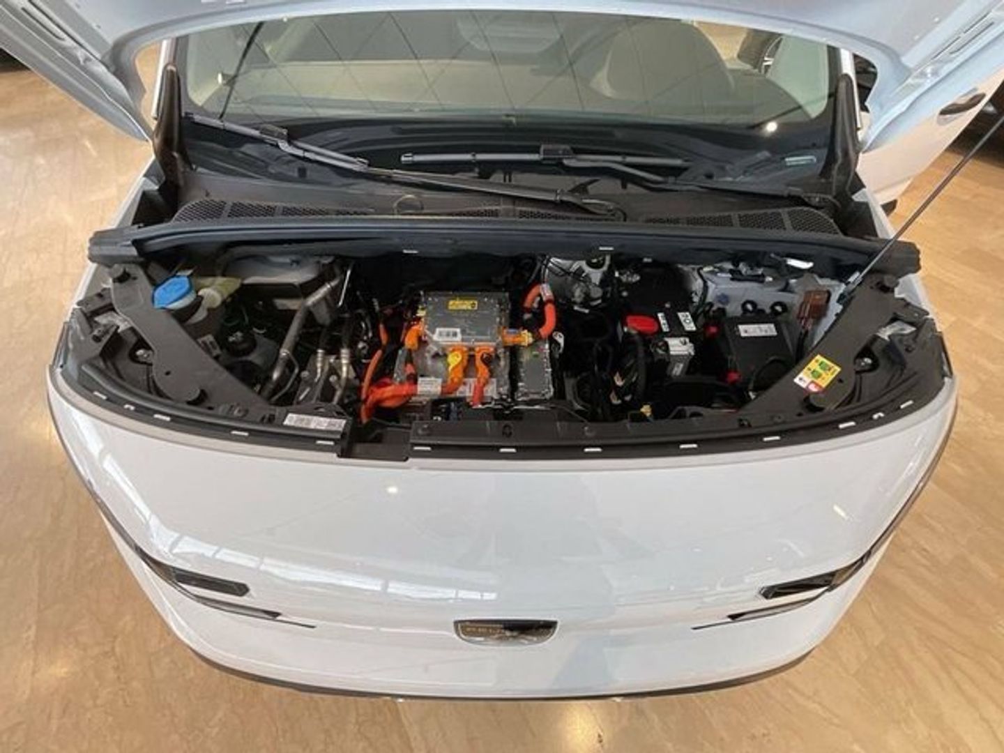 Peugeot e-Partner Electico 100 kW Standard 800kg 100 kW (136 CV)