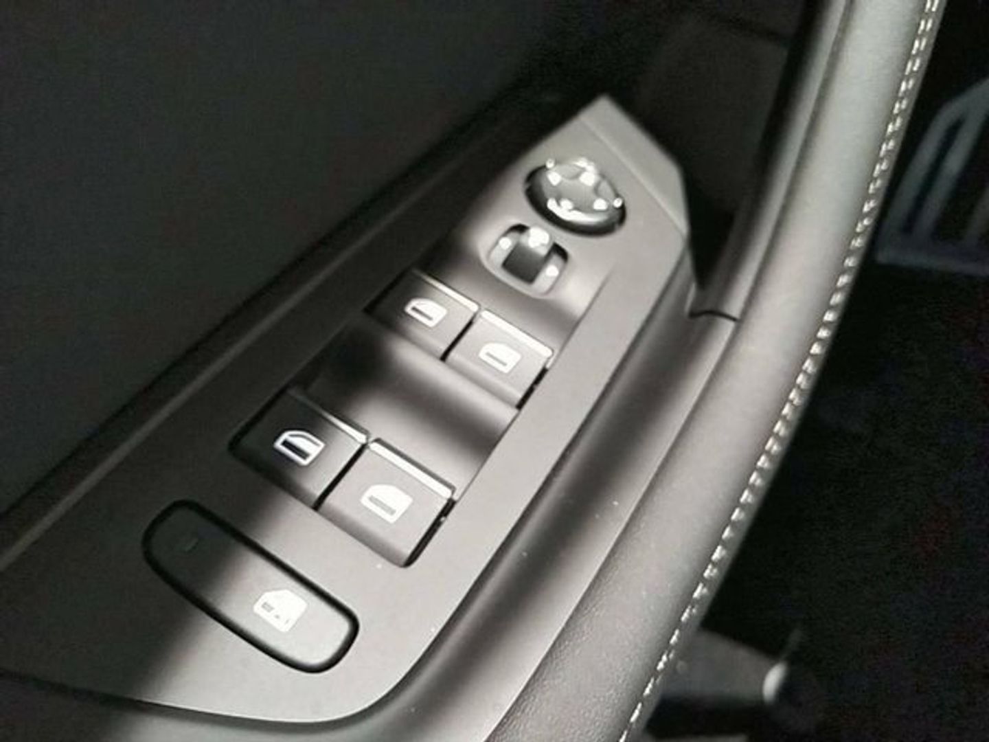 Peugeot 508 Hybrid 225 GT e-EAT8 165 kW (225 CV)