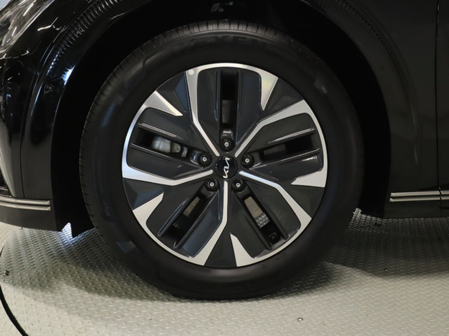 Kia EV6 Air 77kWh RWD (Long Range) 168 kW (229 CV)