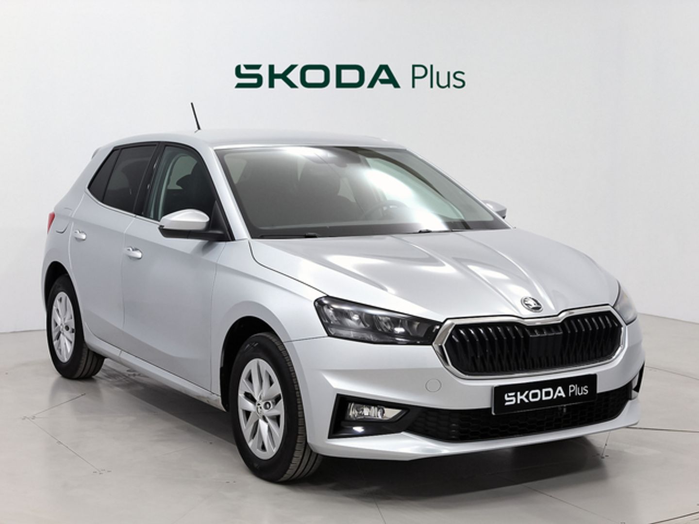 Skoda Fabia 1.0 TSI Selection 70 kW (95 CV) Gris Plata Sedan