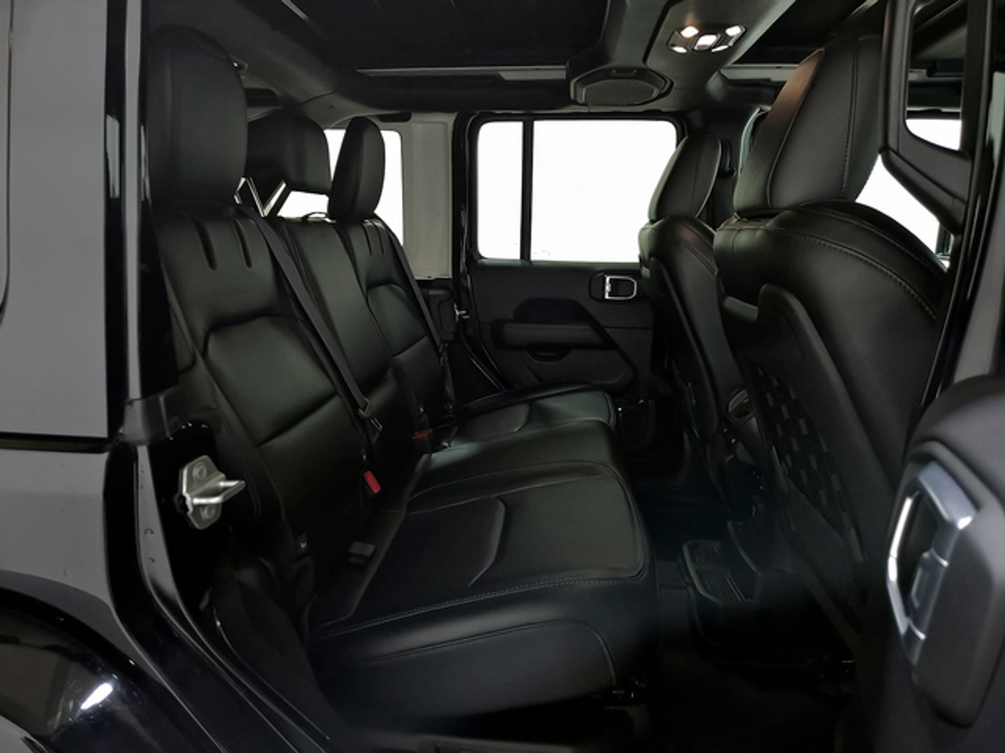 Jeep Wrangler 2.0 Rubicon 8ATX 280 kW (381 CV)