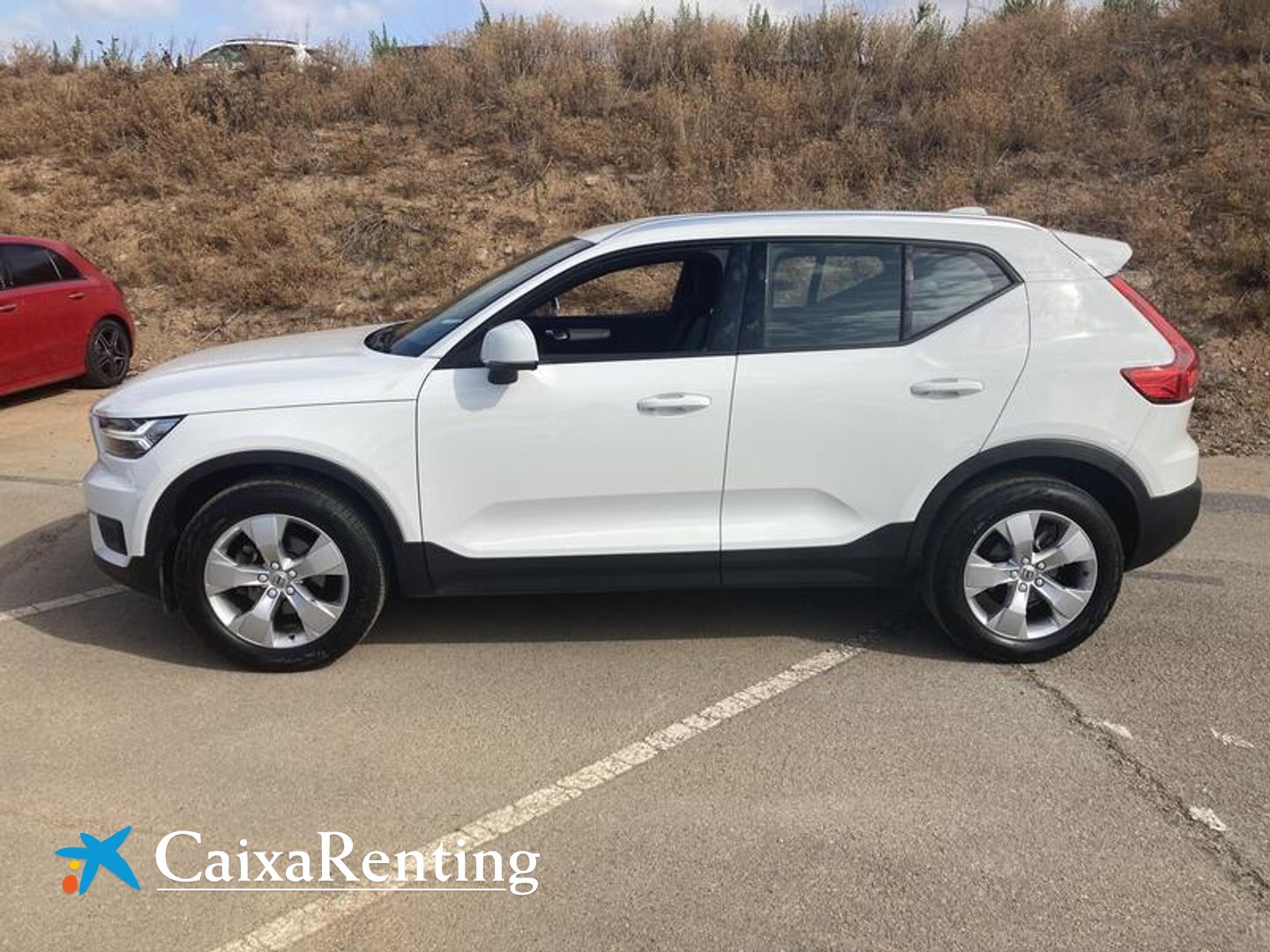 Volvo XC40 T2 Momentum Pro Auto 95 kW (129 CV)