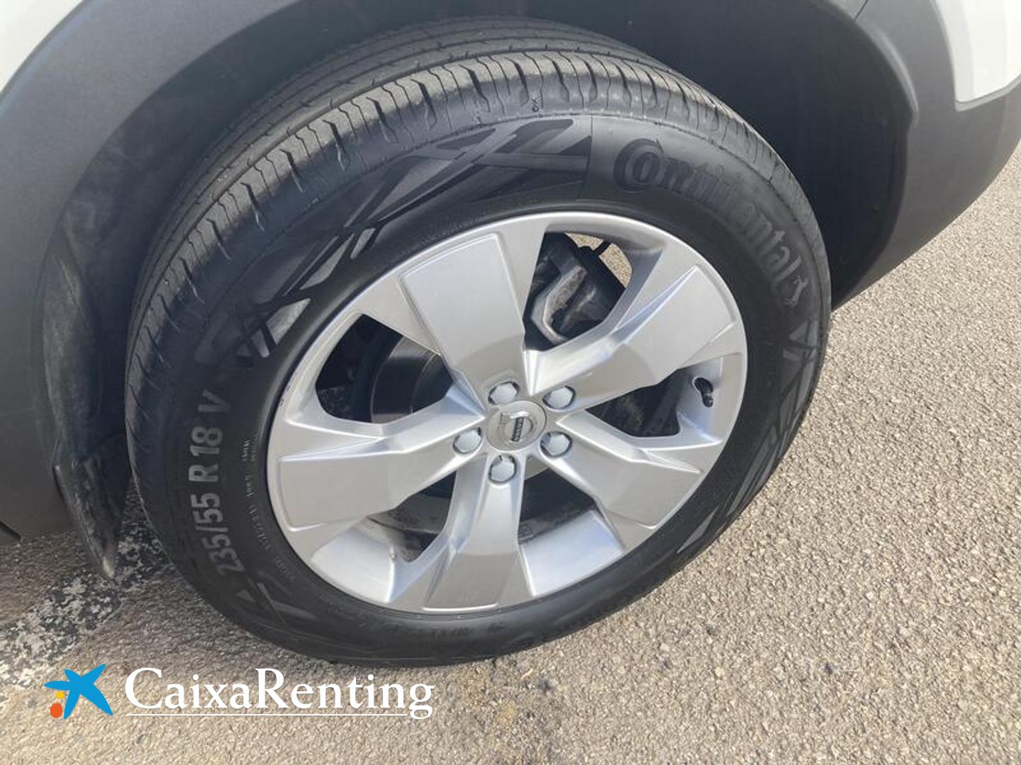 Volvo XC40 T2 Momentum Pro Auto 95 kW (129 CV)