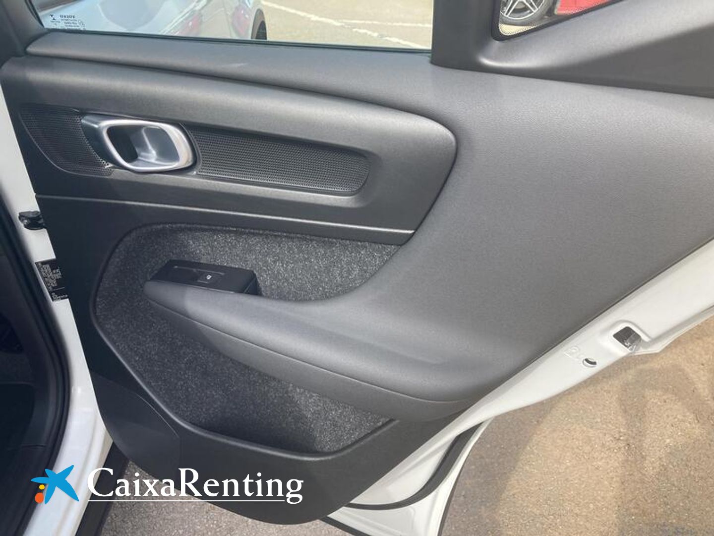 Volvo XC40 T2 Momentum Pro Auto 95 kW (129 CV)