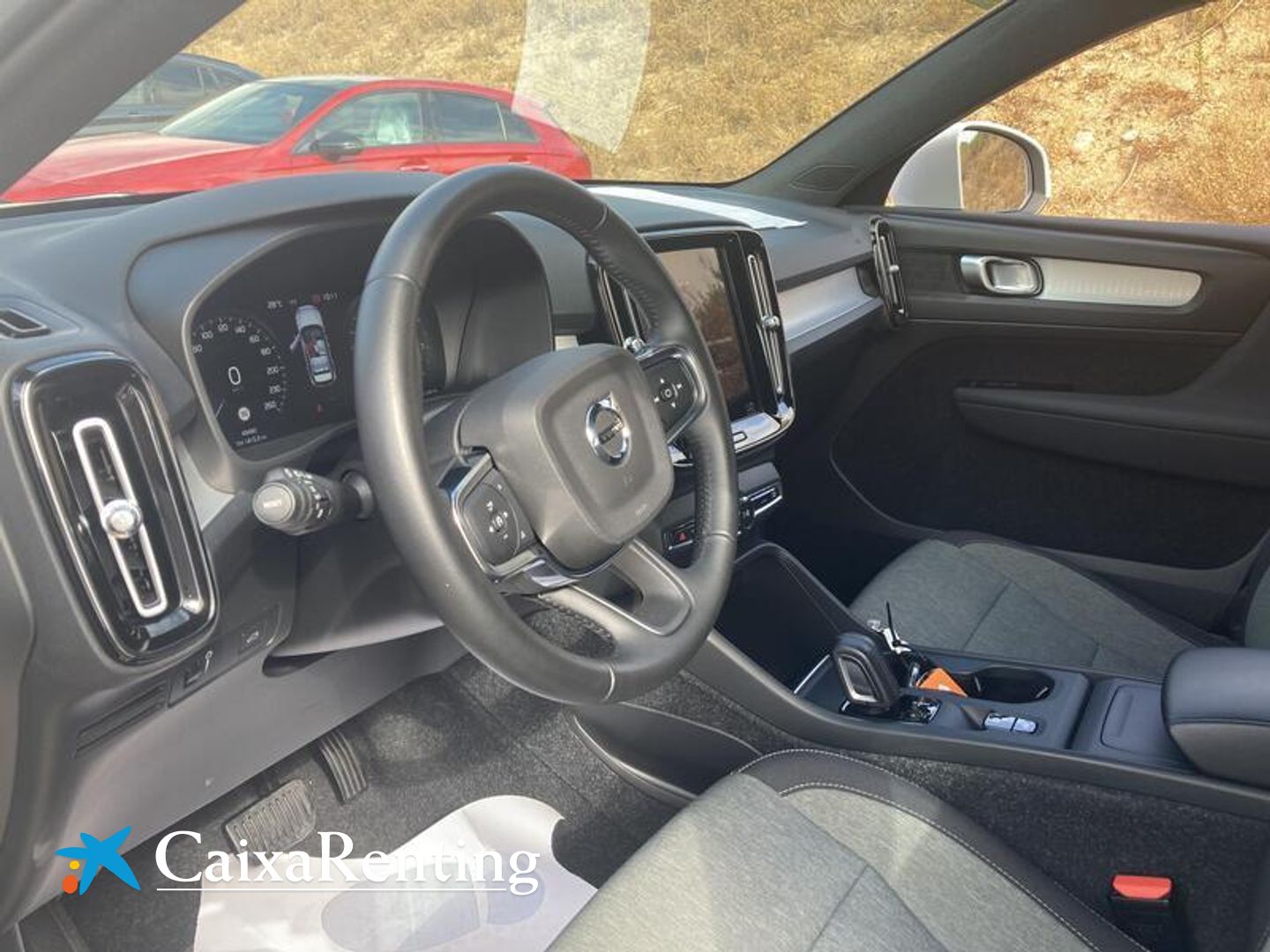 Volvo XC40 T2 Momentum Pro Auto 95 kW (129 CV)