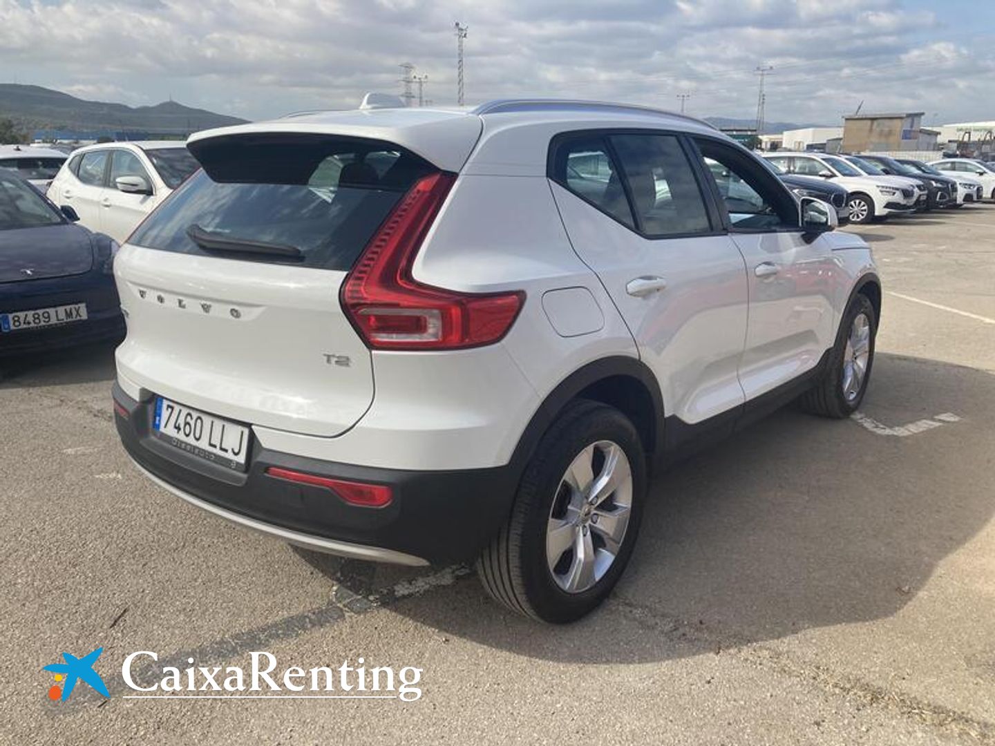 Volvo XC40 T2 Momentum Pro Auto 95 kW (129 CV)