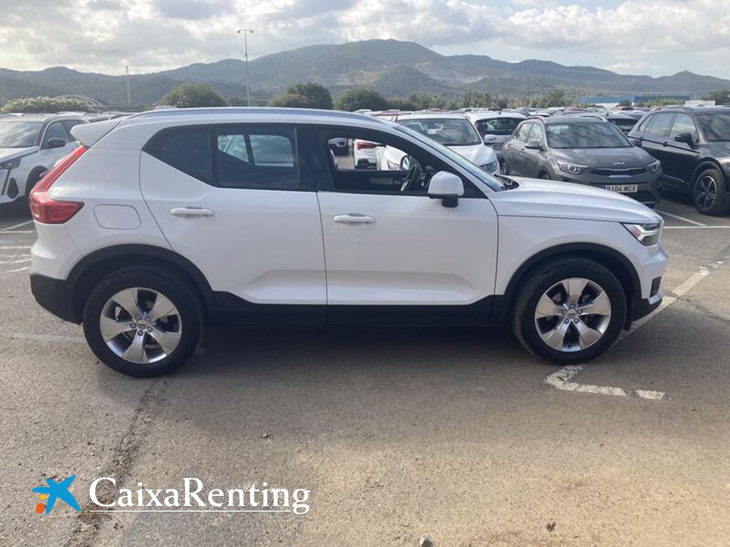 Volvo XC40 T2 Momentum Pro Auto 95 kW (129 CV)