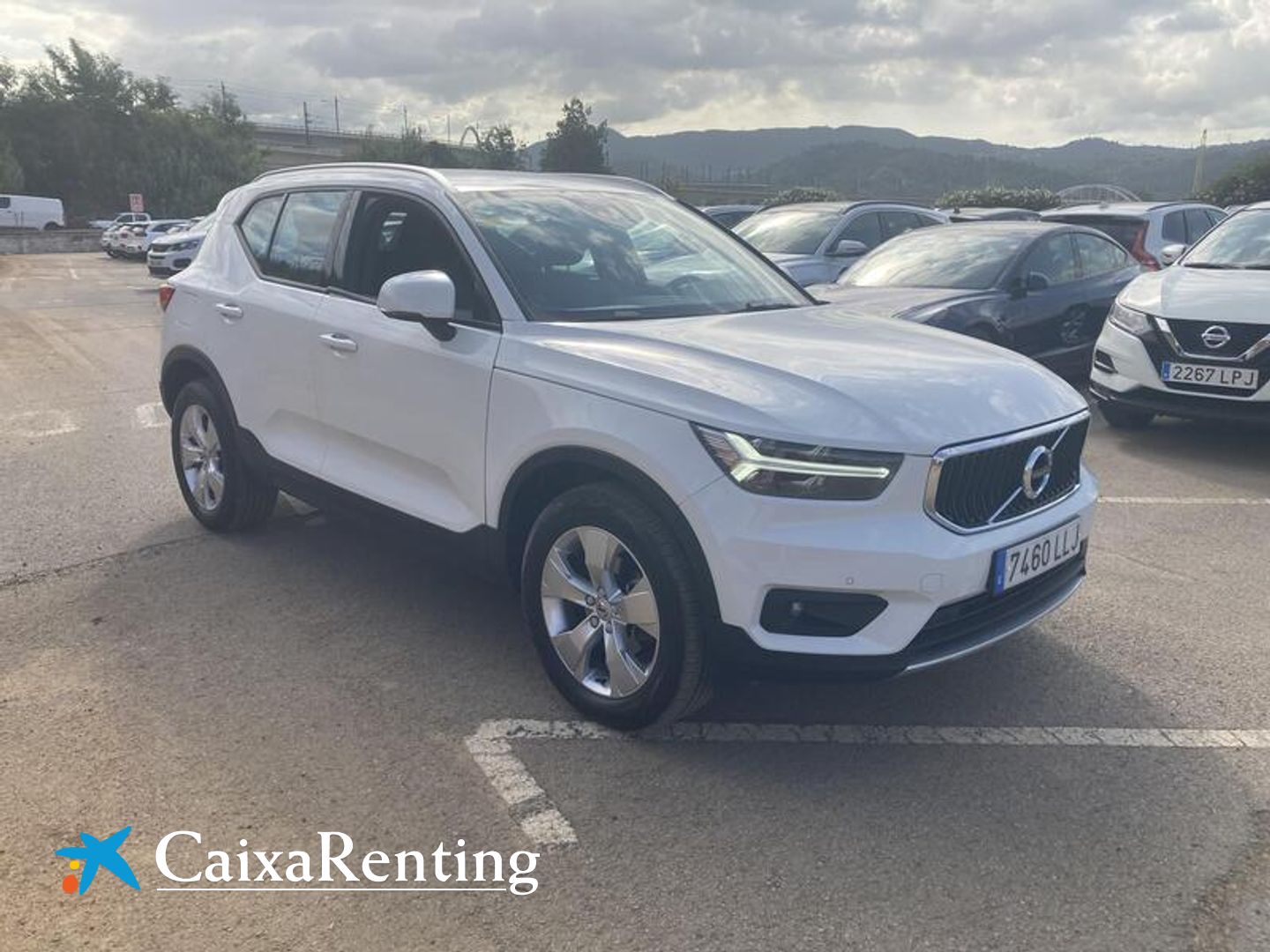 Volvo XC40 T2 Momentum Pro Auto 95 kW (129 CV)