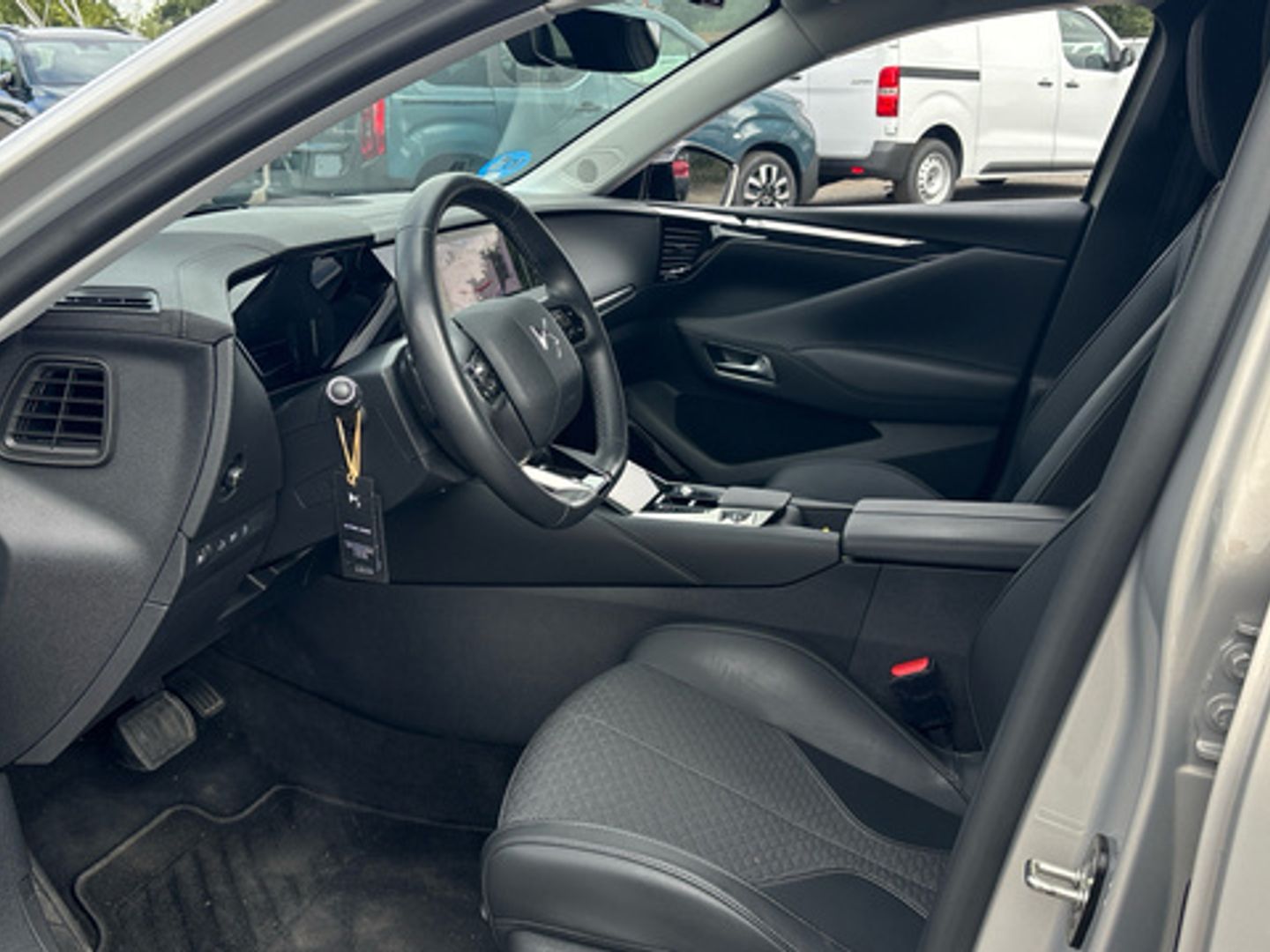 DS DS4 E-Tense 225 Cross Trocadero 165 kW (225 CV)