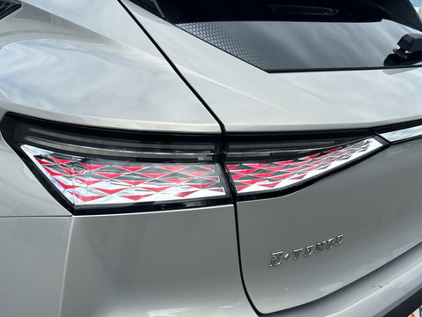 DS DS4 E-Tense 225 Cross Trocadero 165 kW (225 CV)