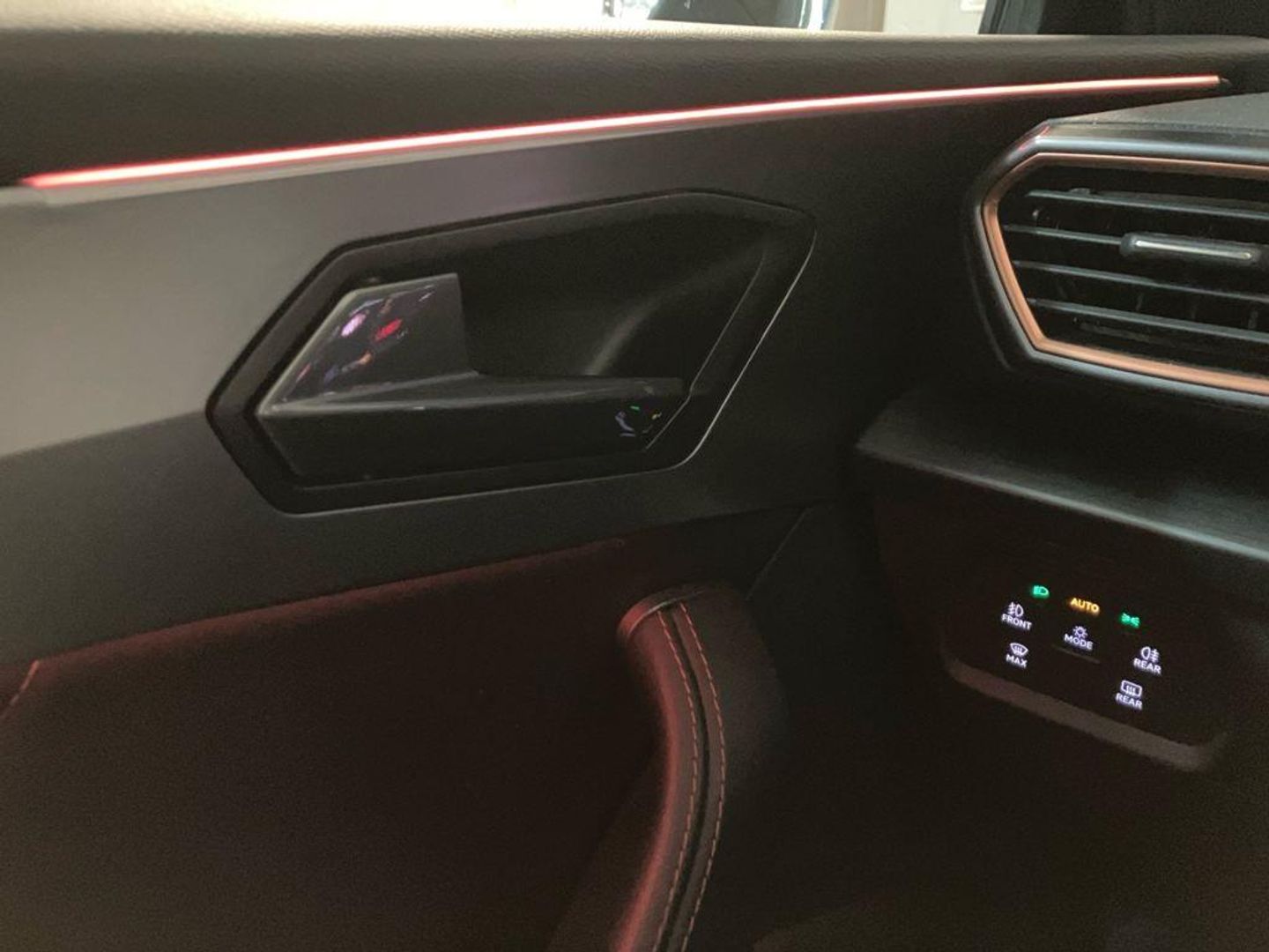 CUPRA León 1.5 eTSI DSG 110 kW (150 CV)