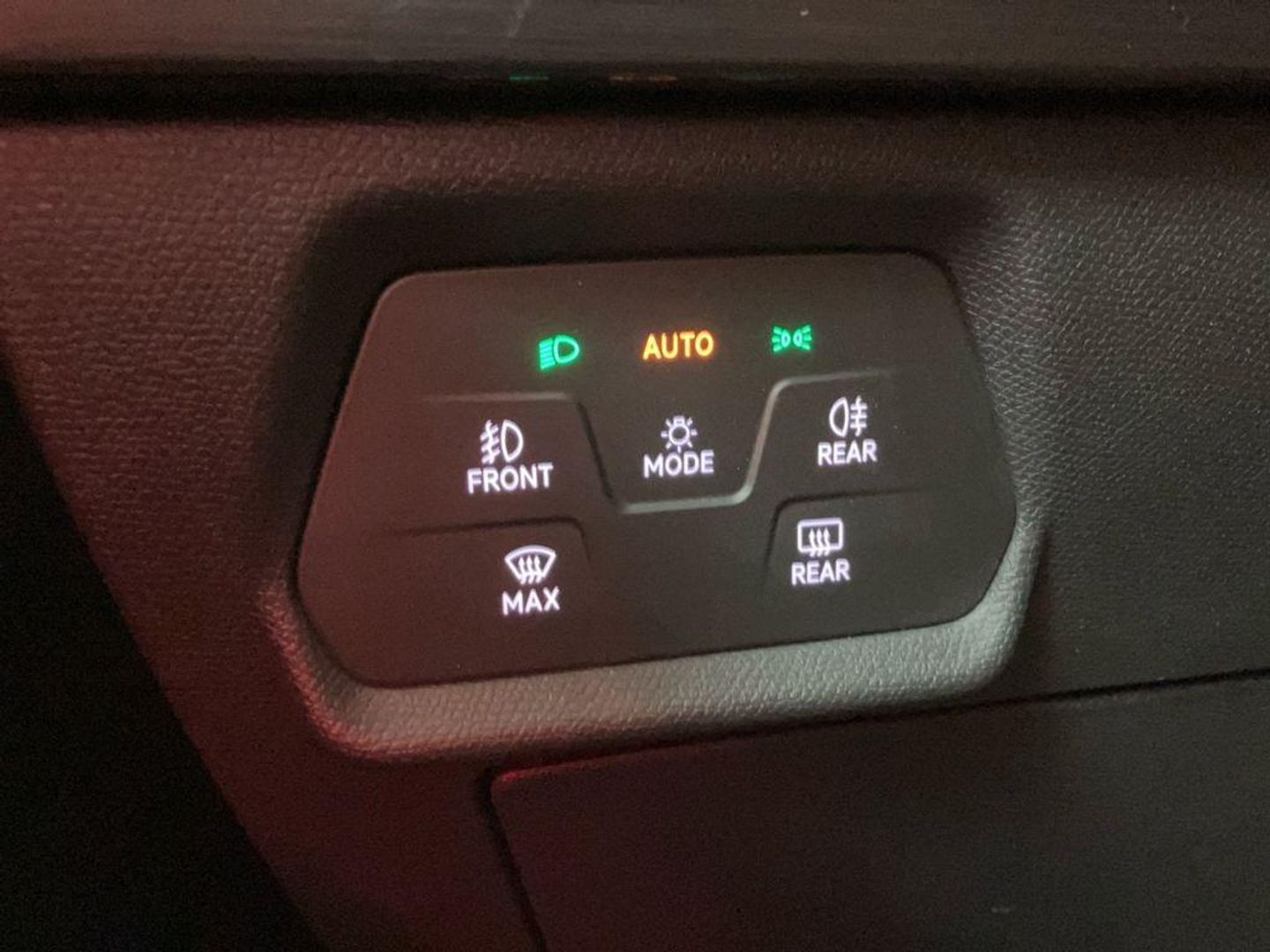 CUPRA León 1.5 eTSI DSG 110 kW (150 CV)