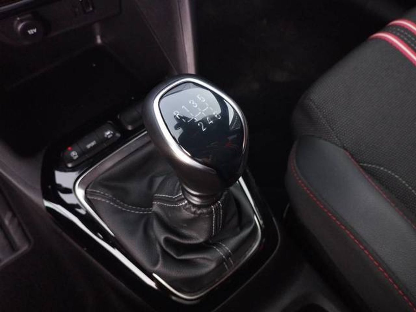 Opel Corsa 1.2T XHL GS 74 kW (100 CV)