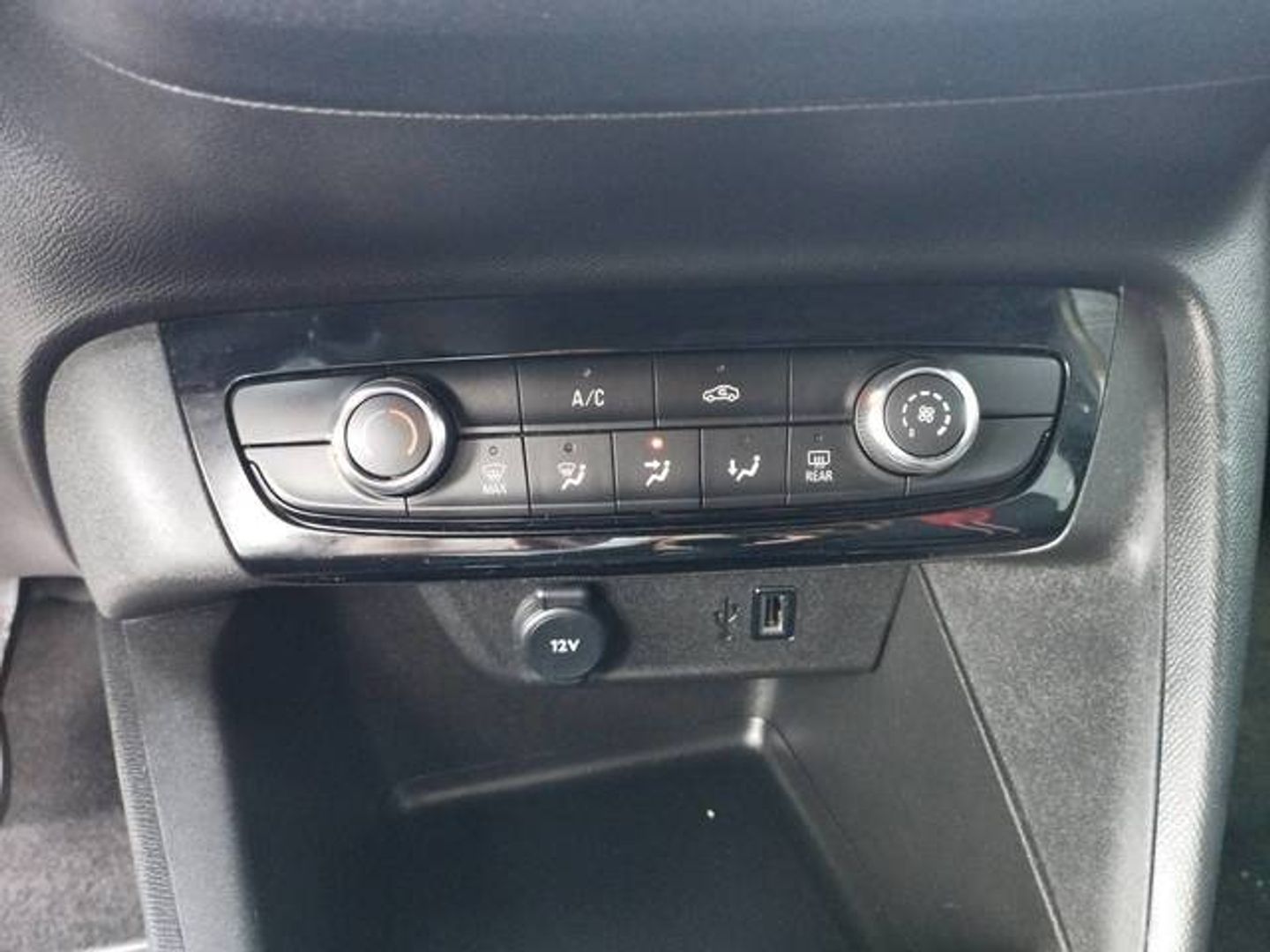 Opel Corsa 1.2T XHL GS 74 kW (100 CV)