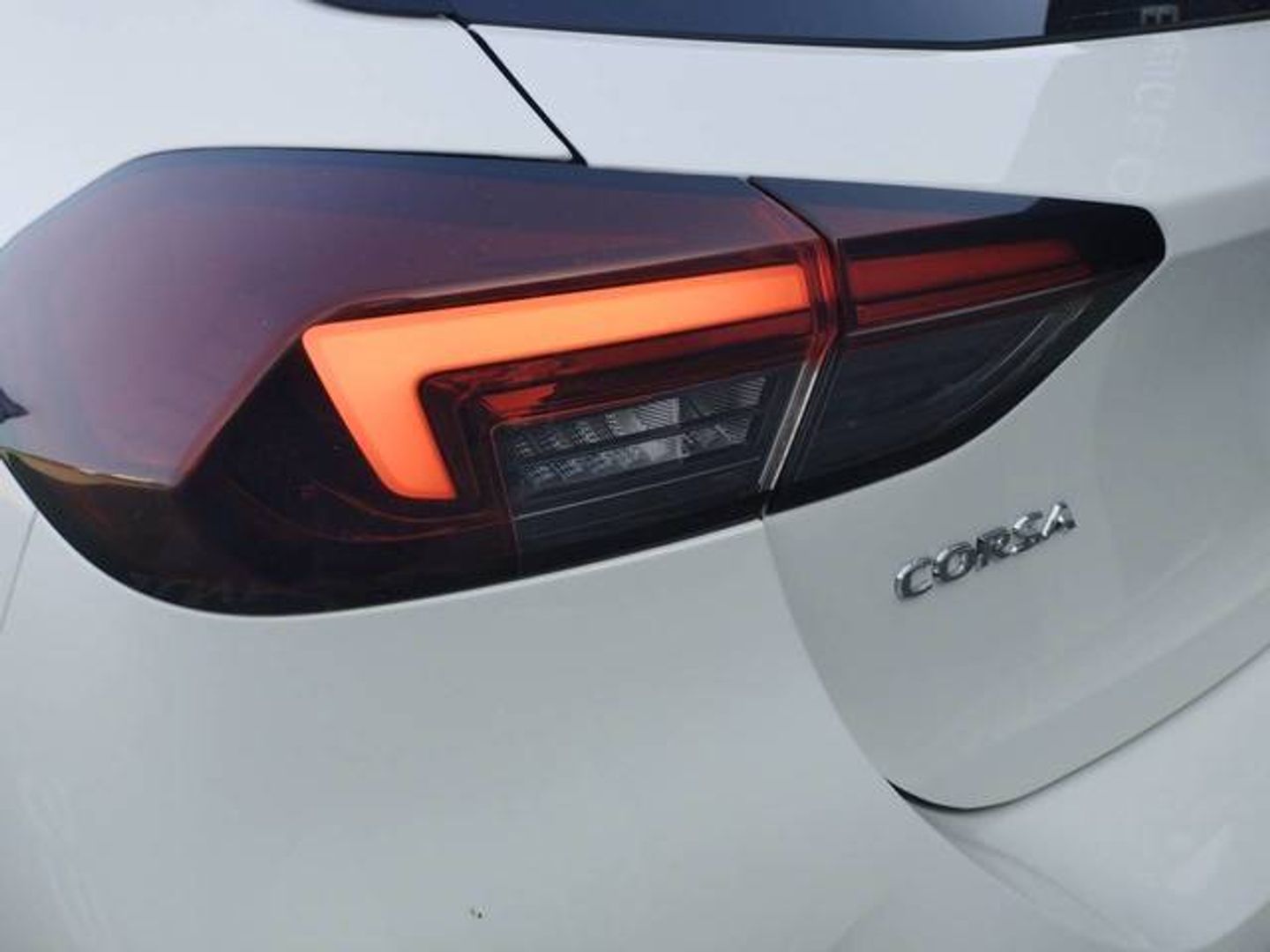 Opel Corsa 1.2T XHL GS 74 kW (100 CV)