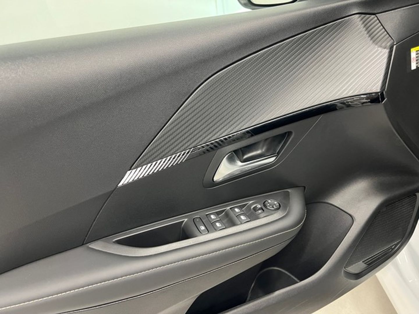 Peugeot 208 PureTech 100 Allure 75 kW (100 CV)