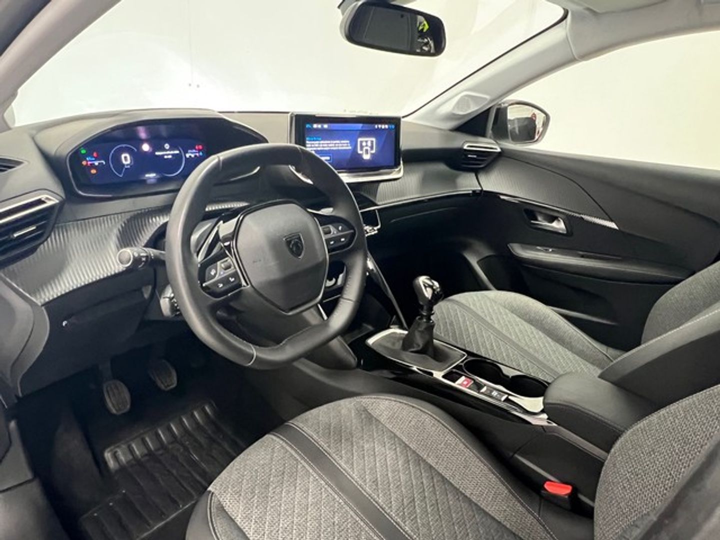 Peugeot 208 PureTech 100 Allure 75 kW (100 CV)