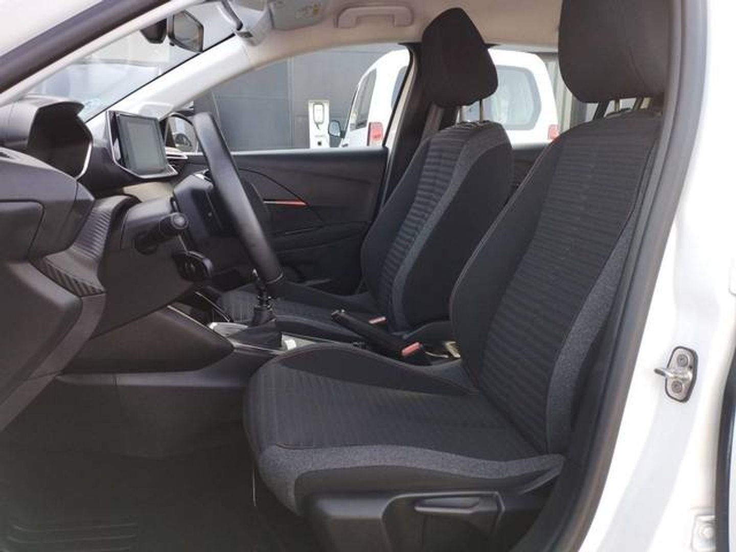 Peugeot 208 BlueHDi 100 Active Pack 75 kW (100 CV)
