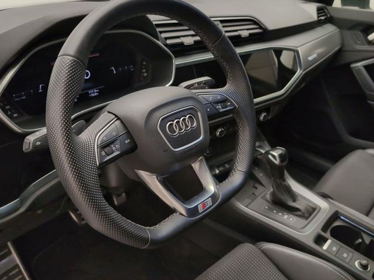 Audi Q3 Black line 35 TDI 110 kW (150 CV) S tronic