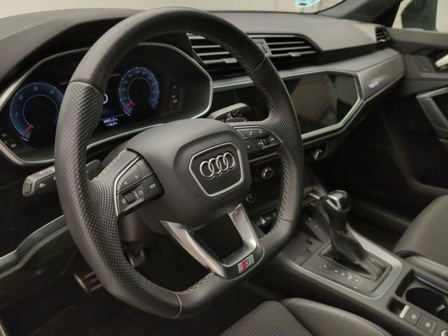Audi Q3 Black line 35 TDI 110 kW (150 CV) S tronic