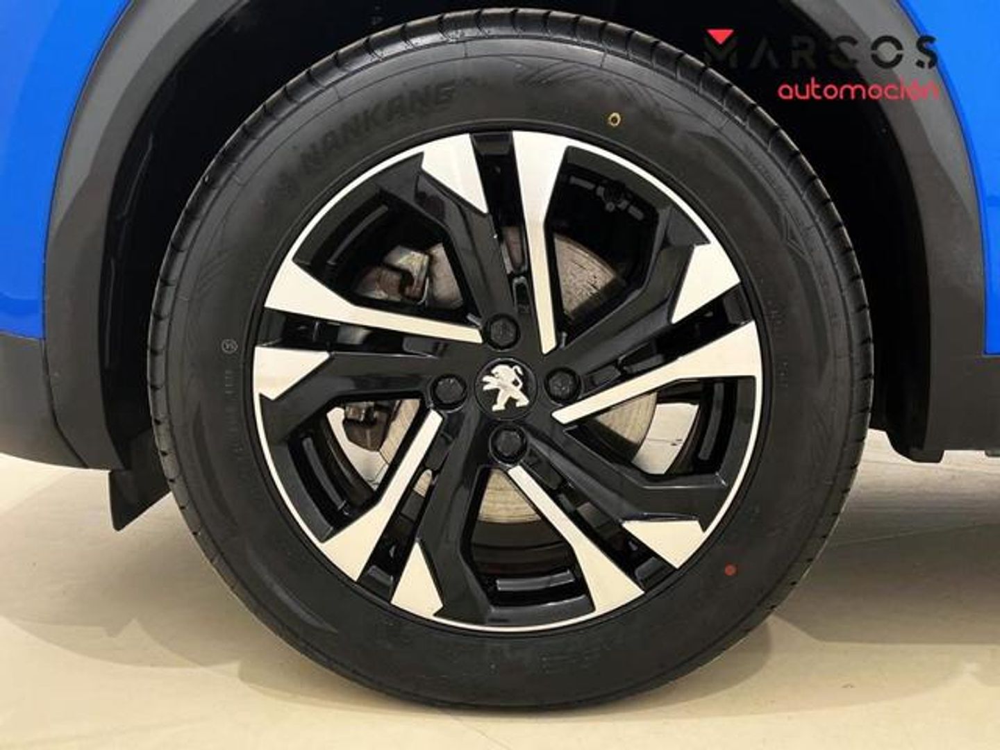 Peugeot e-2008 Eléctrico Allure Pack 100 kW (136 CV)