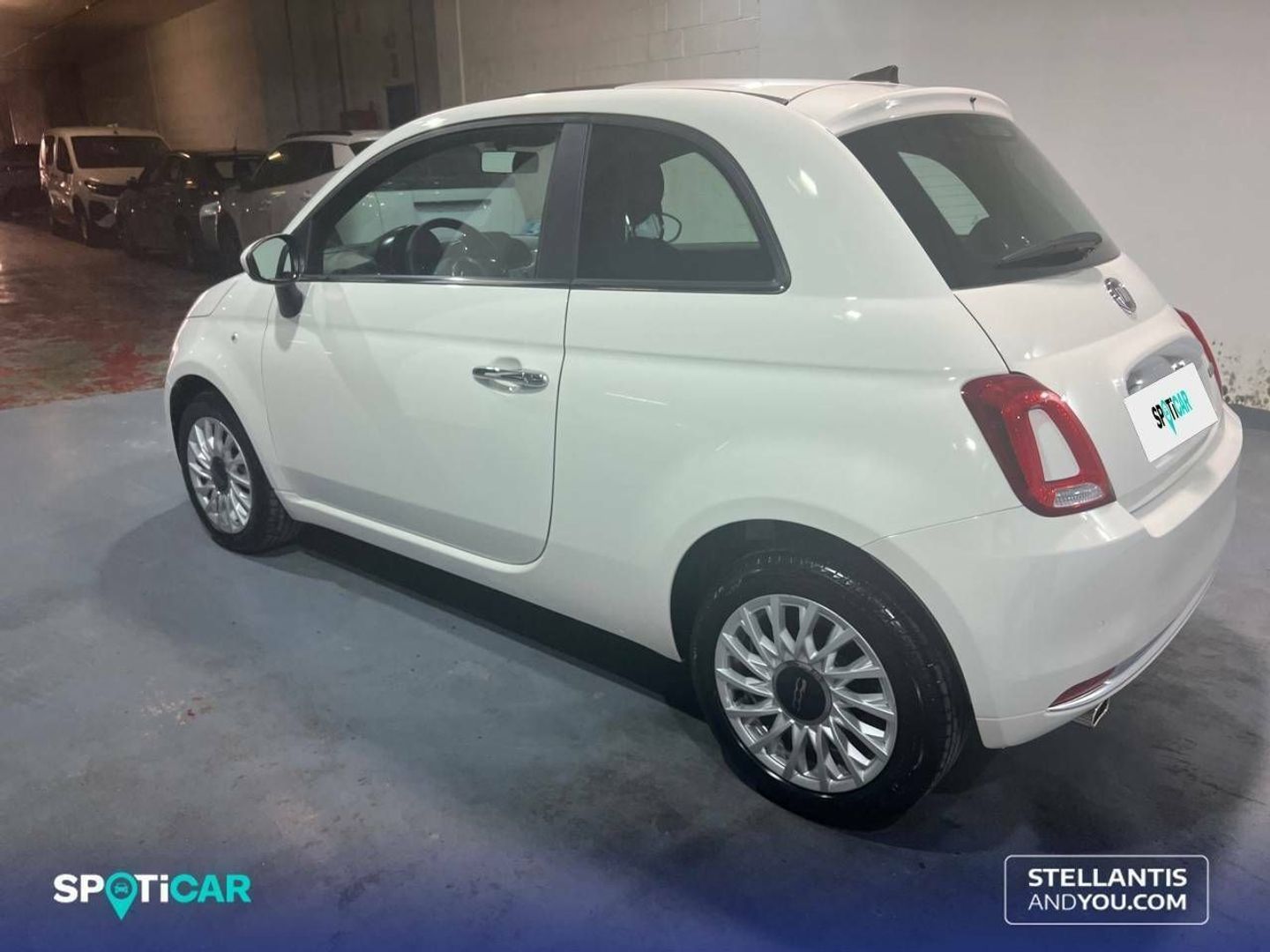 Fiat 500 1.0 Hybrid Dolcevita 51 kW (70 CV)