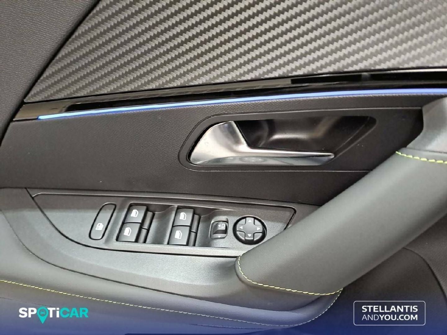 Peugeot 2008 GT Hybrid eDCS6 100 kW (136 CV)