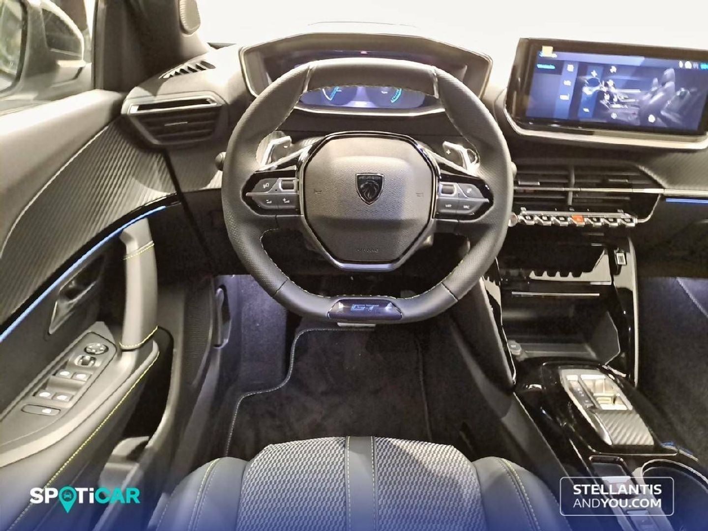 Peugeot 2008 GT Hybrid eDCS6 100 kW (136 CV)