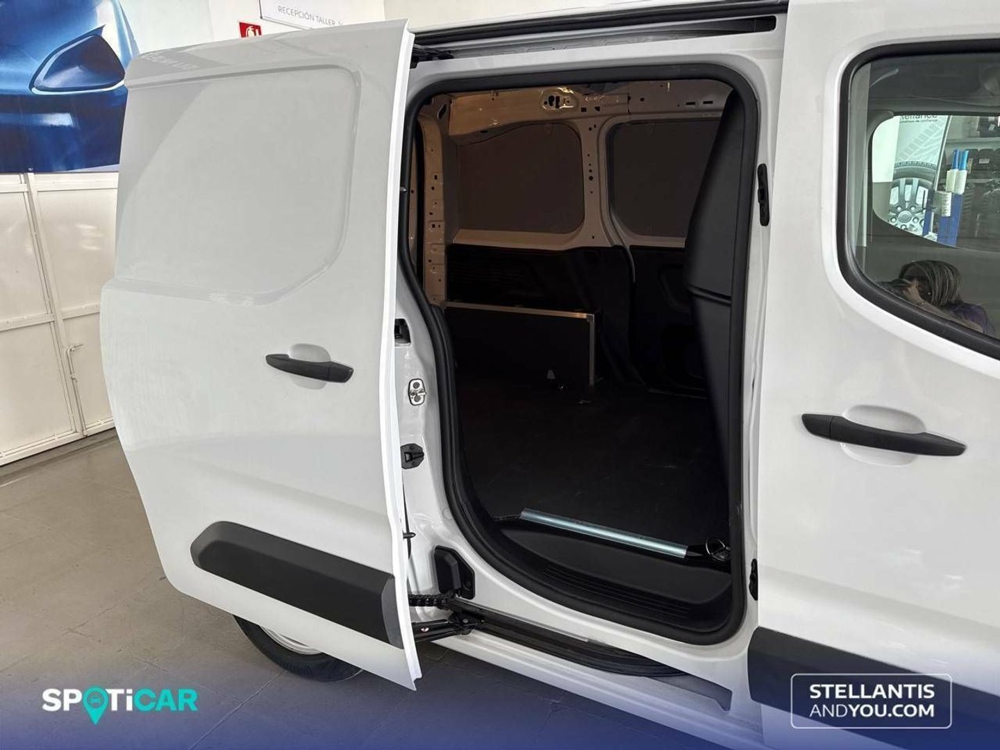 Peugeot Partner Furgon BlueHDi 100 Standard 600kg 75 kW (102 CV)