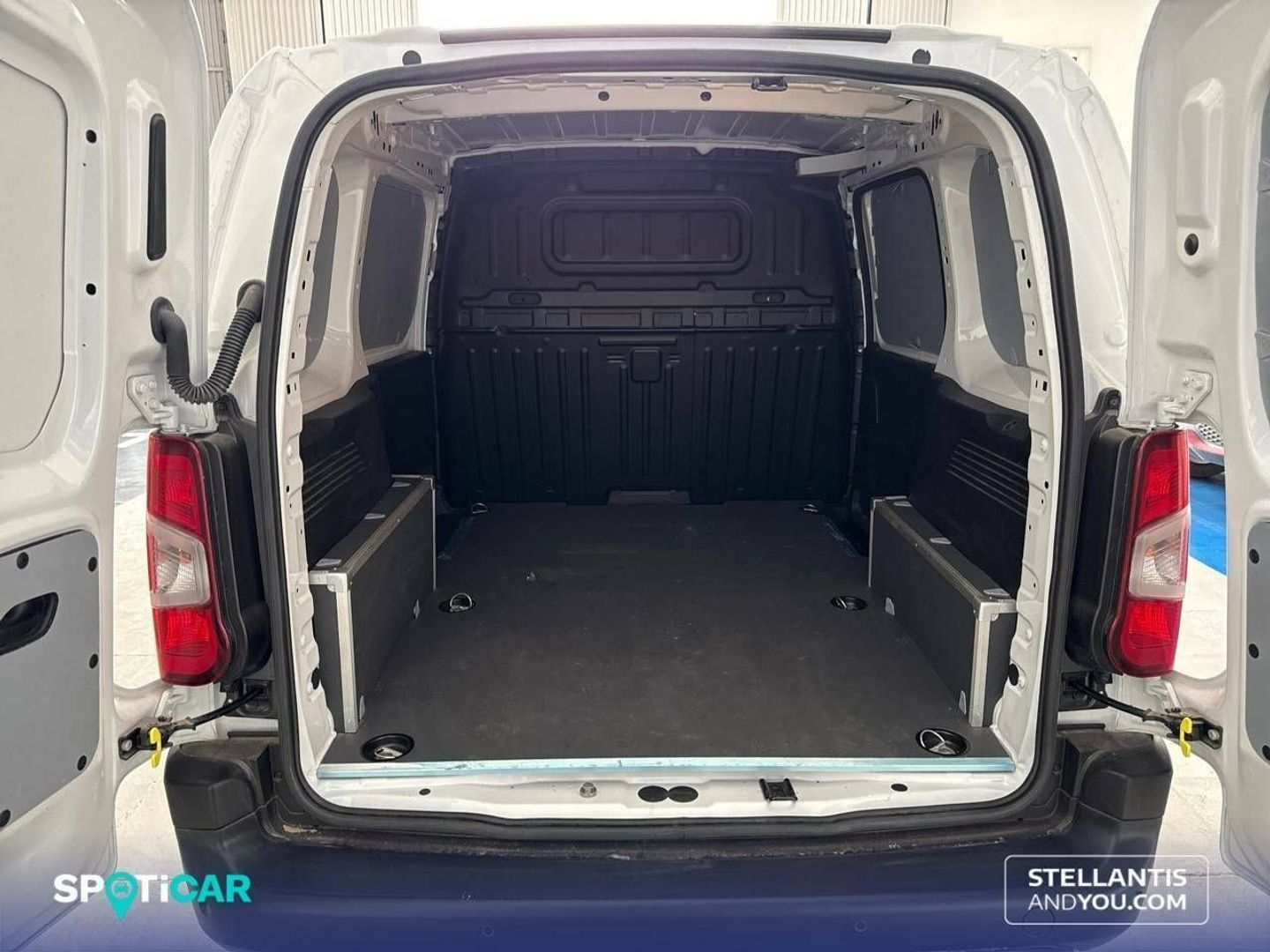 Peugeot Partner Furgon BlueHDi 100 Standard 600kg 75 kW (102 CV)