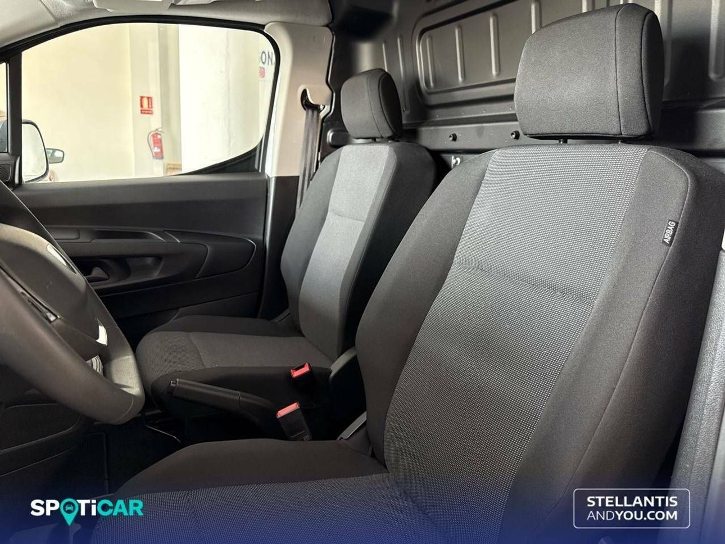 Peugeot Partner Furgon BlueHDi 100 Standard 600kg 75 kW (102 CV)