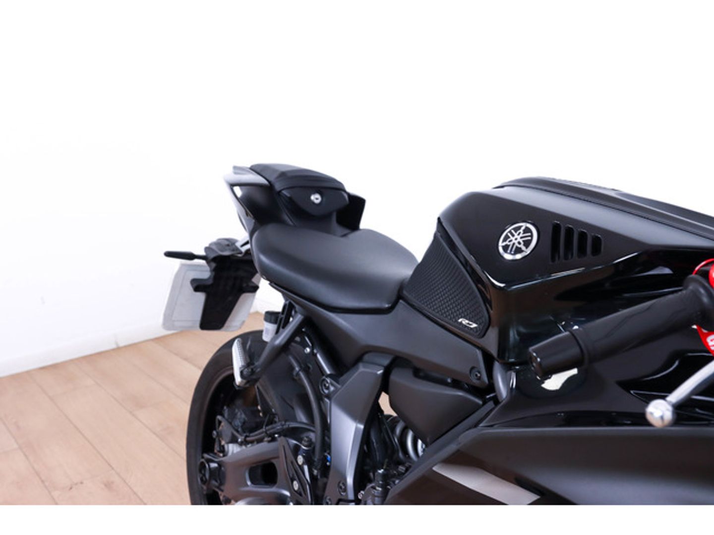 Yamaha YZF-R 7