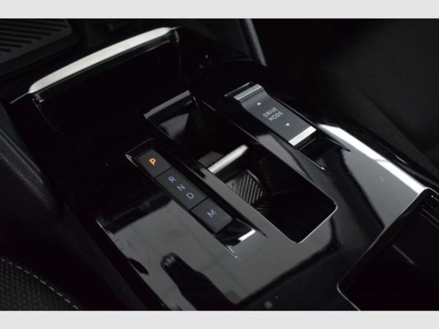 Citroen C4 Hybrid 136 e-DCS6 Business Edition 100 kW (136 CV)
