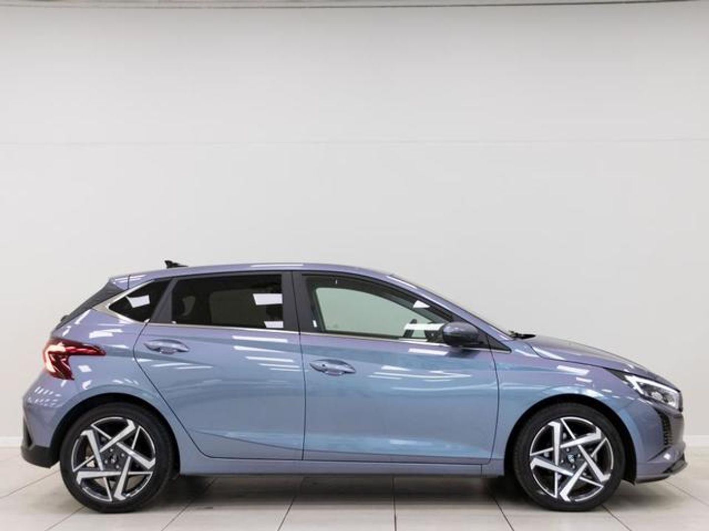 Hyundai i20 1.0 TGDI 48V Tecno 74 kW (100 CV)