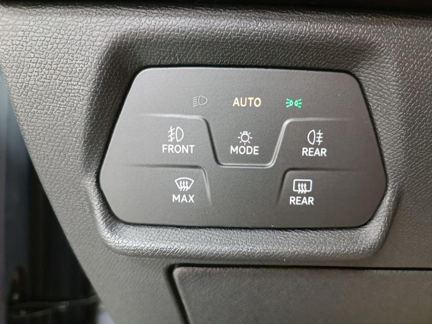 CUPRA León 1.5 eTSI DSG 110 kW (150 CV)