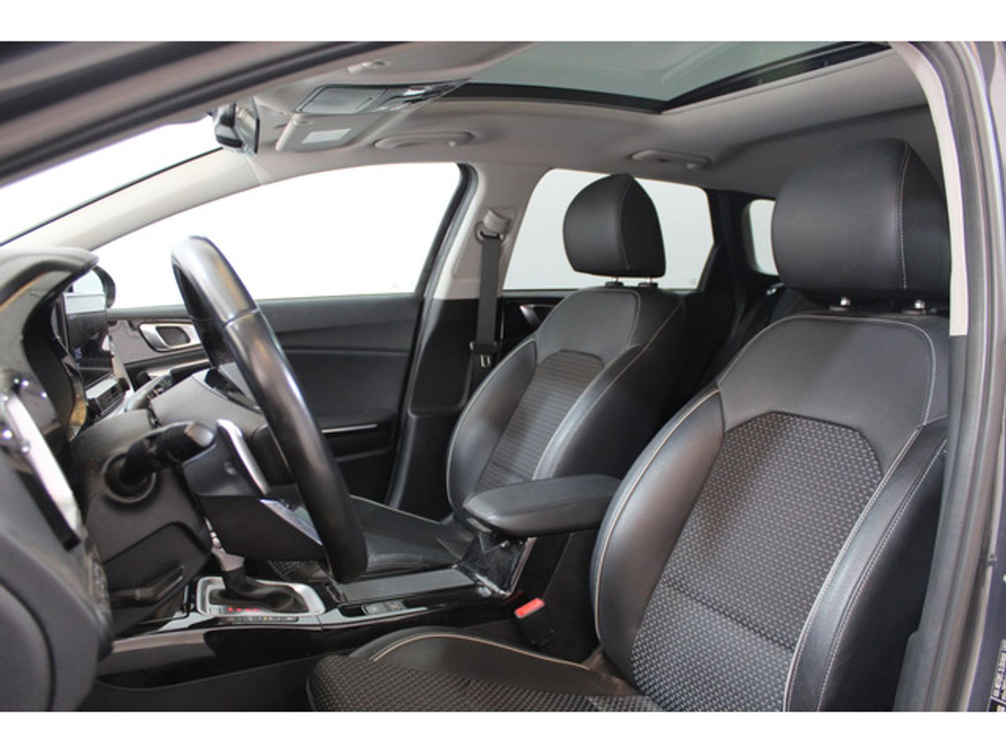 Kia Ceed Tourer 1.6 GDi Eco-Dynamics PHEV eMotion 104 kW (141 CV)