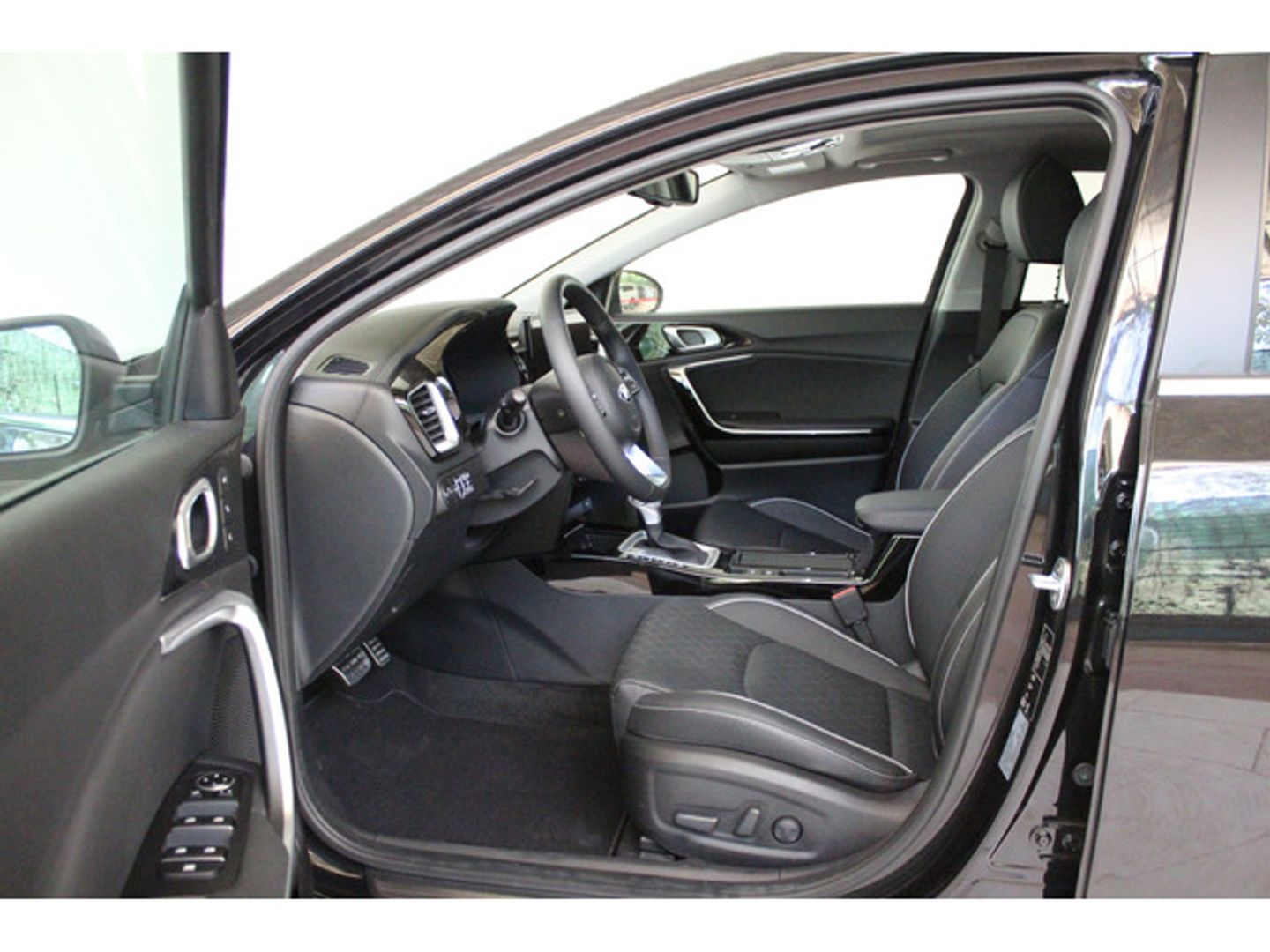 Kia Ceed Tourer 1.6 GDi Eco-Dynamics PHEV eMotion 104 kW (141 CV)