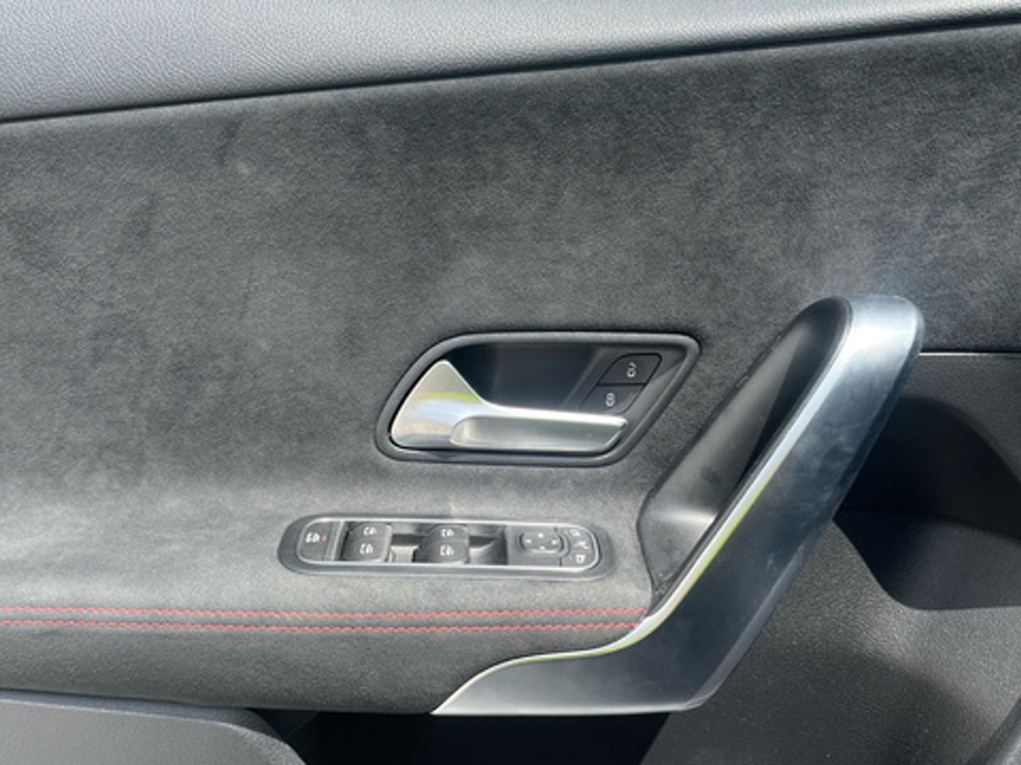 Mercedes-Benz Clase A 180 100 kW (136 CV)