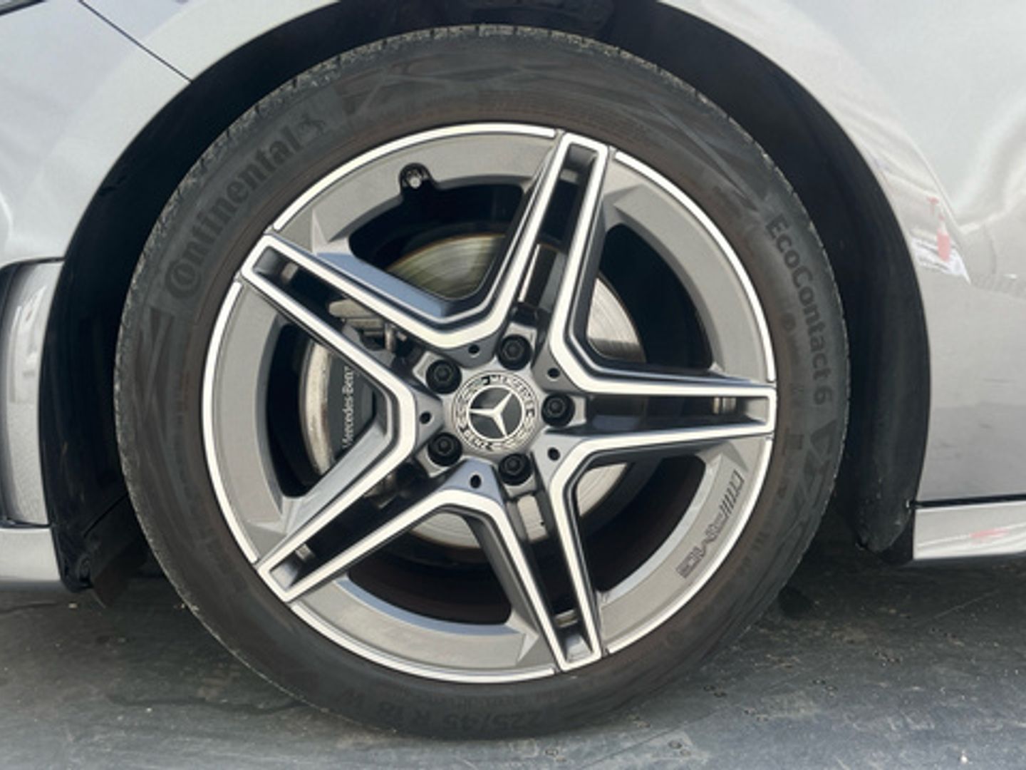 Mercedes-Benz Clase A 180 100 kW (136 CV)
