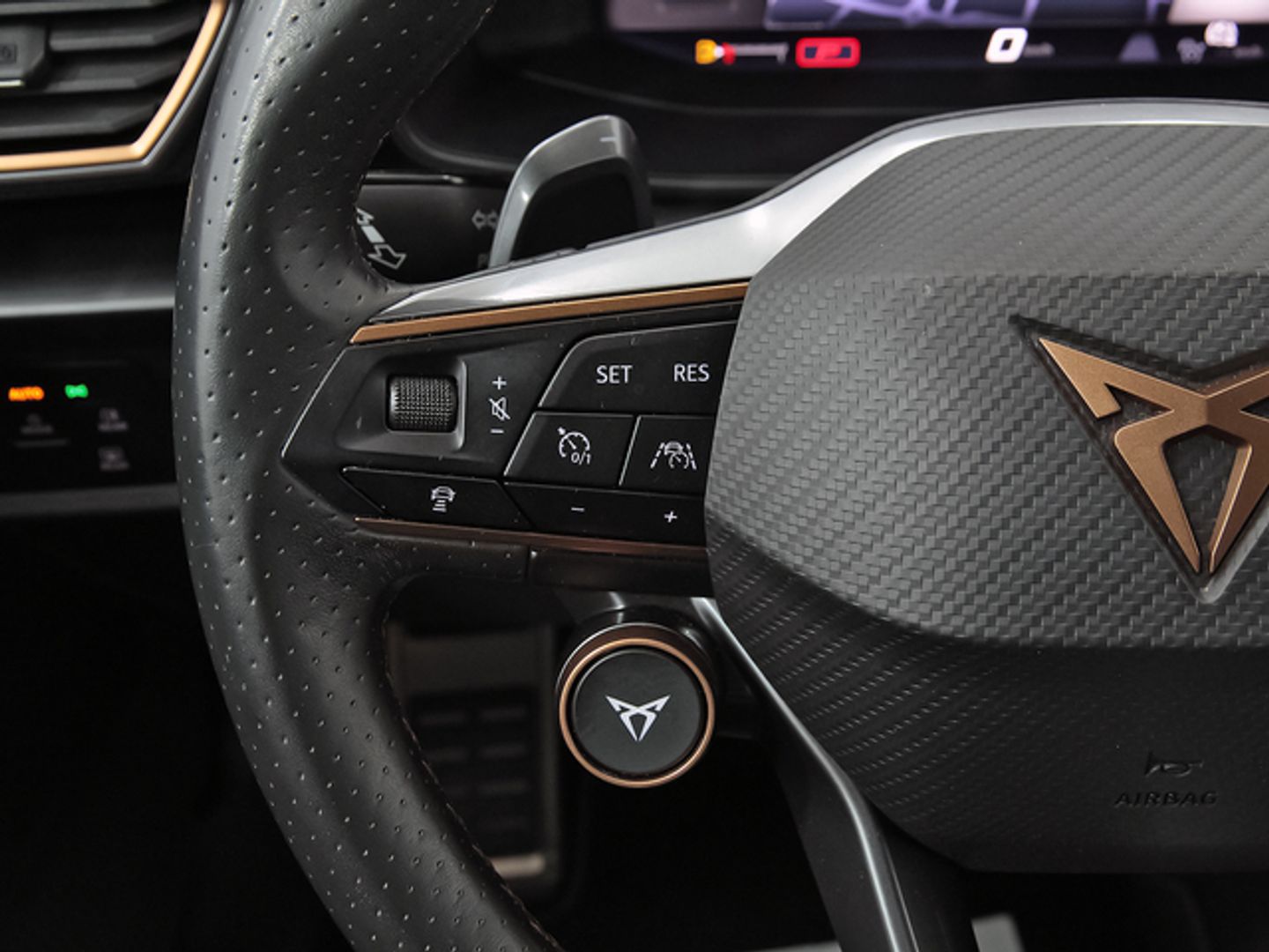 CUPRA León 2.0 TSI DSG 221 kW (300 CV)