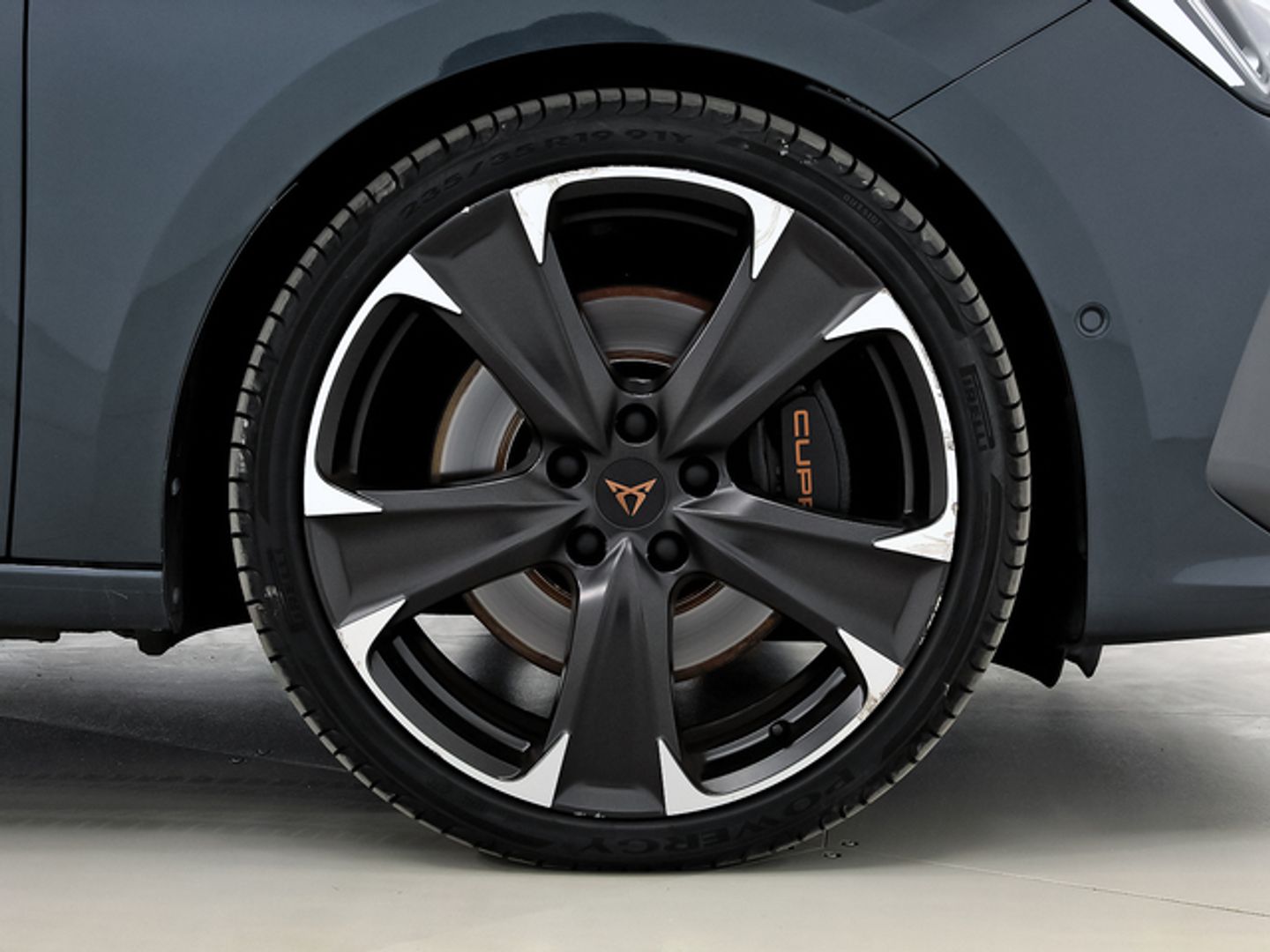 CUPRA León 2.0 TSI DSG 221 kW (300 CV)