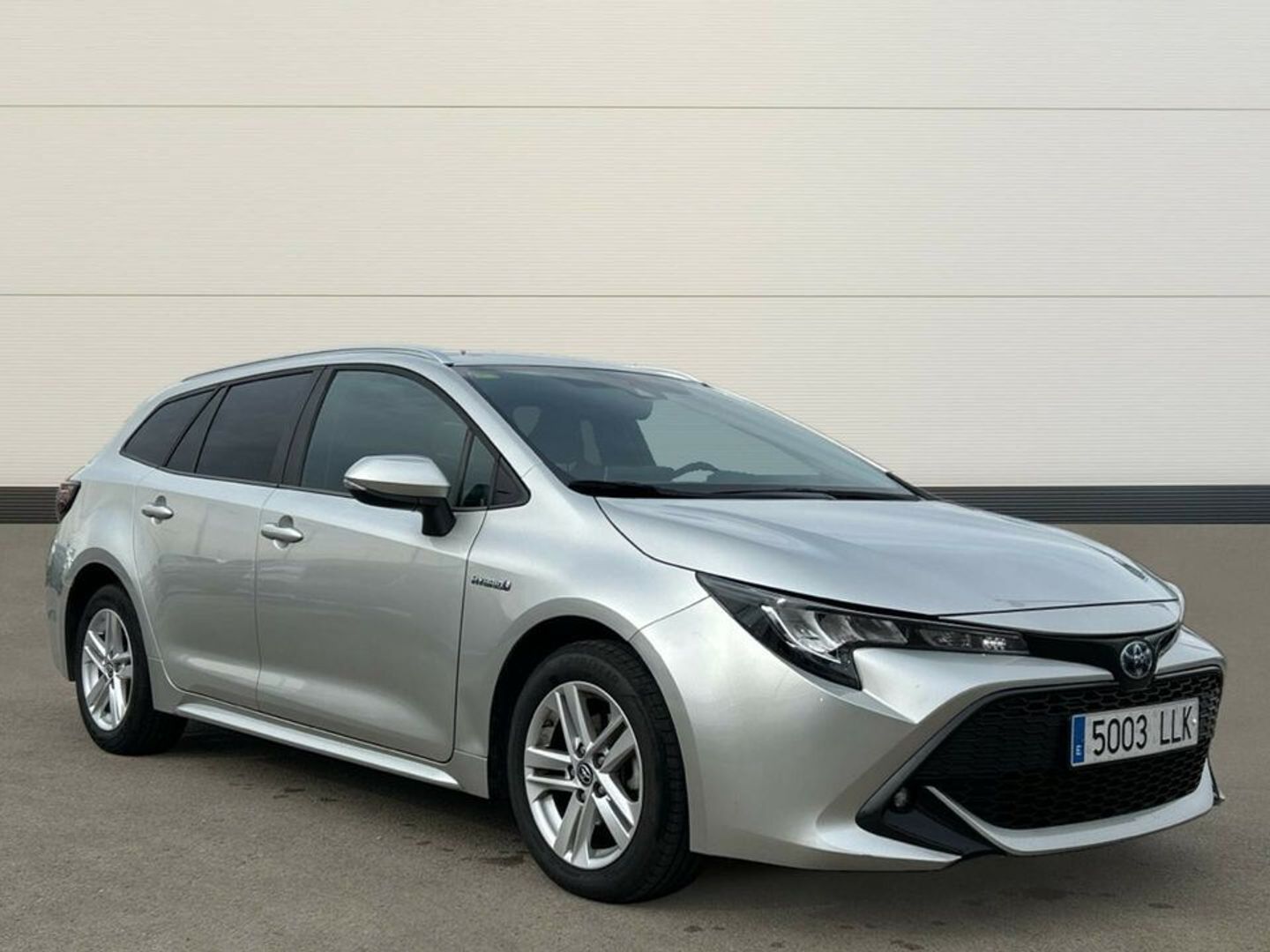 Toyota Corolla Touring Sports 125H Active Tech E-CVT 90 kW (122 CV) Gris Plata Familiar