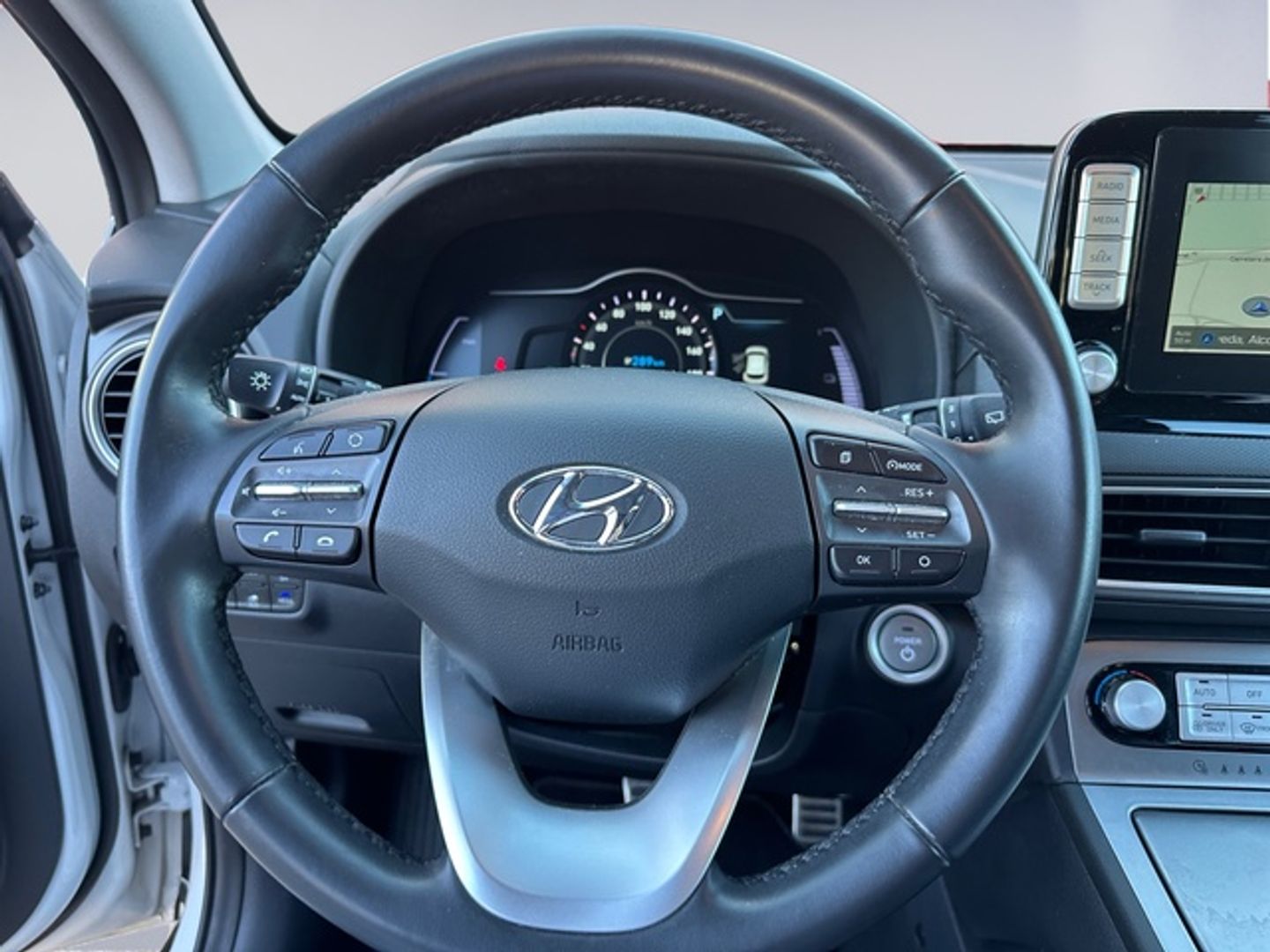 Hyundai Kona EV Tecno 100 kW (136 CV)