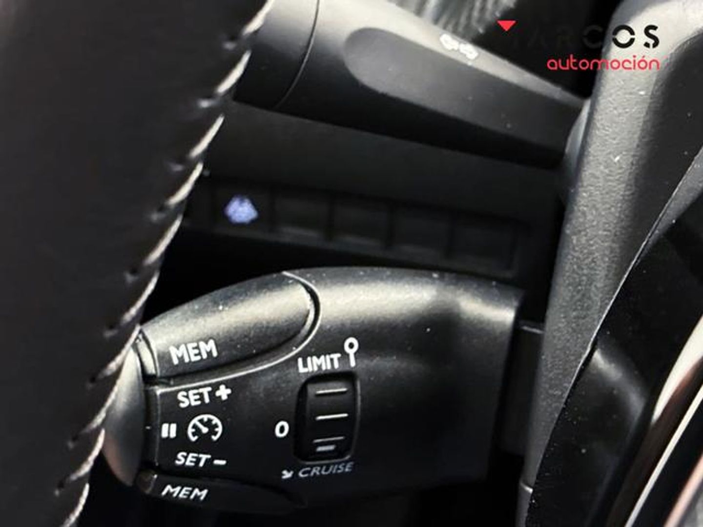 Peugeot e-2008 Eléctrico Allure Pack 100 kW (136 CV)